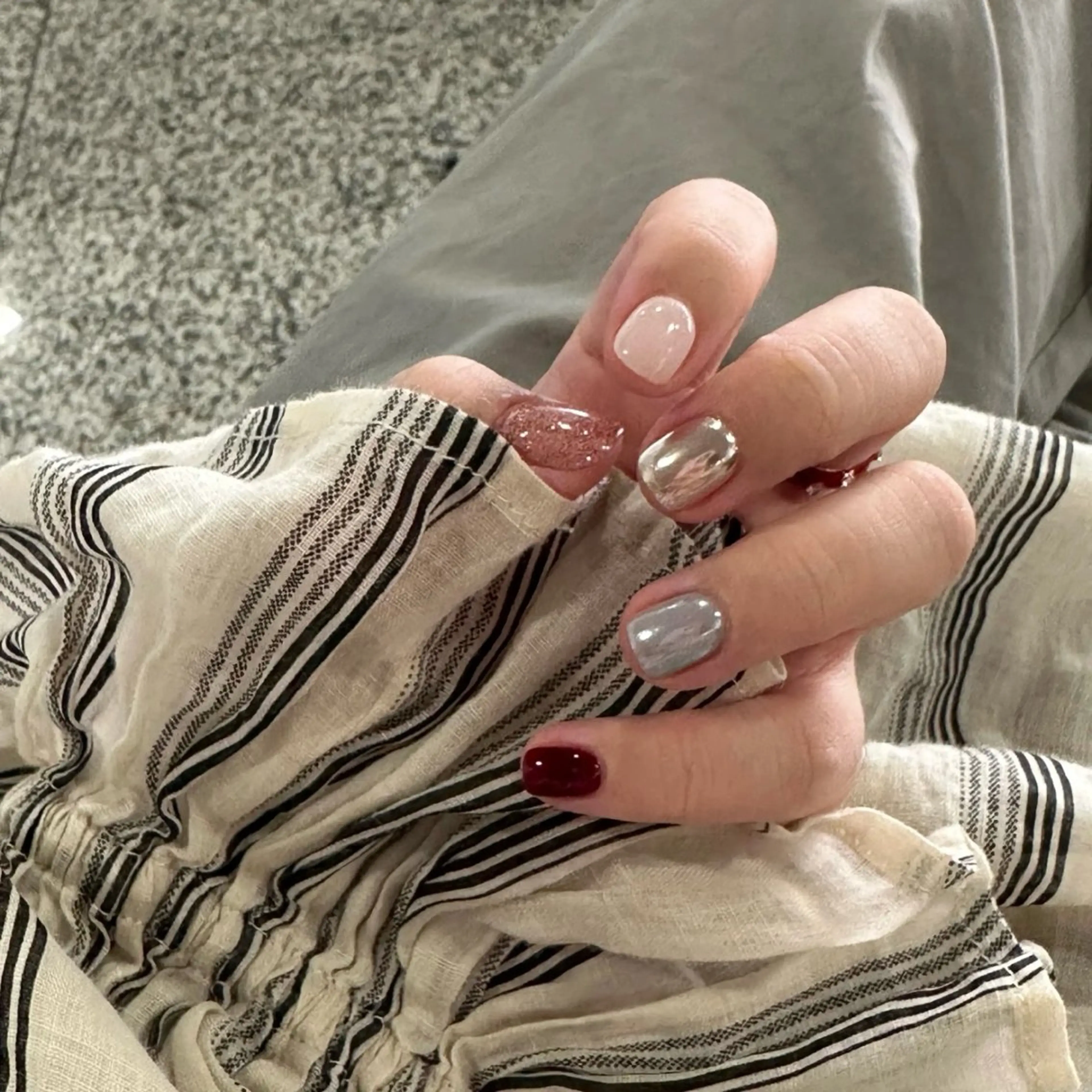 ネイル アートネイル シンプルネイル Nail salon Amoureuse ネイルサロン アムルーズ所属・ネイリスト ミクのネイルデザイン