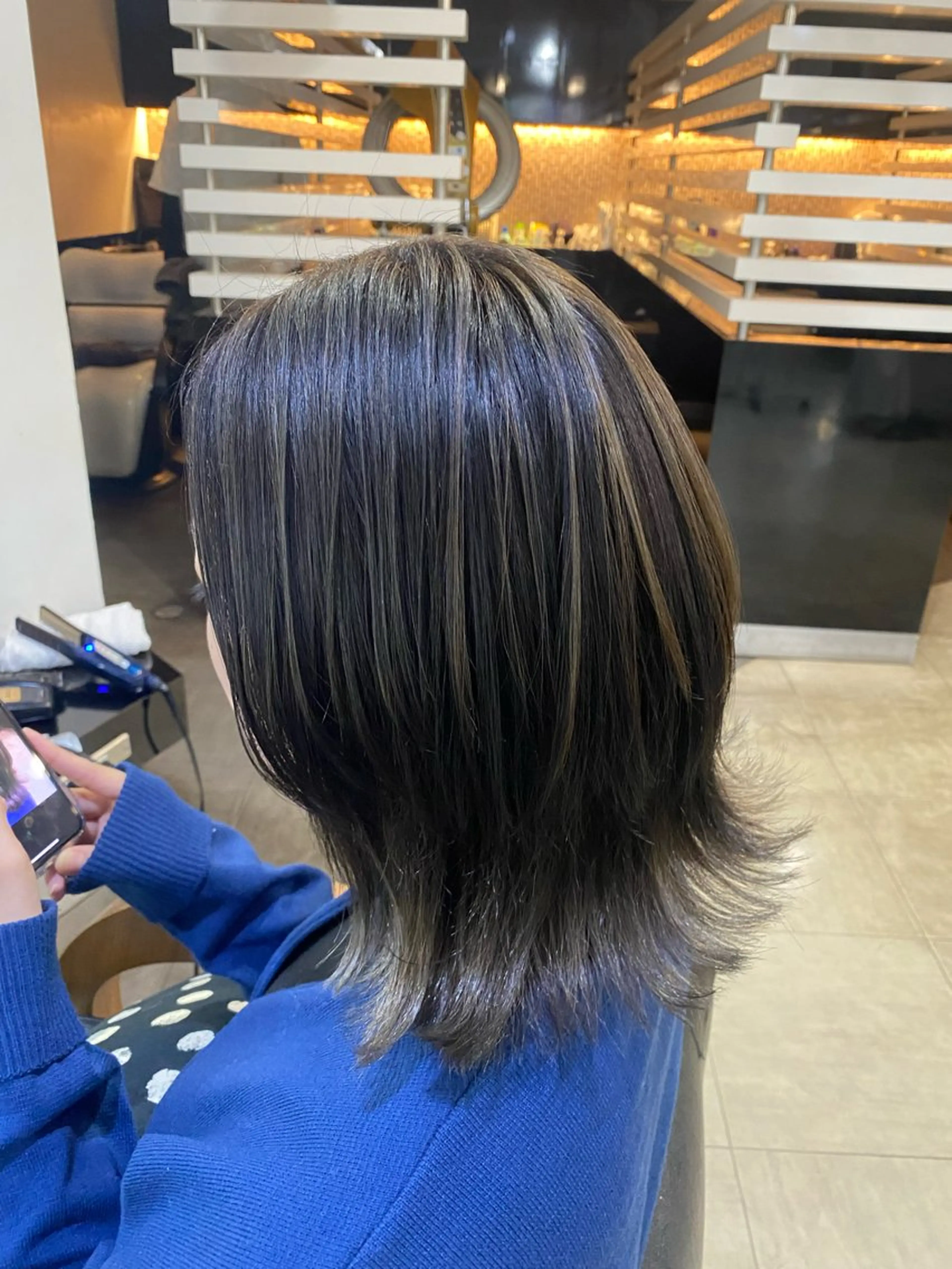 ミディアム カラー ヘアアレンジ バレイヤージュ ボブ レイヤーカット ウルフカット DISCOHAIRsanc（ルジャルダン町田）所属・烏山 達也のヘアスタイル