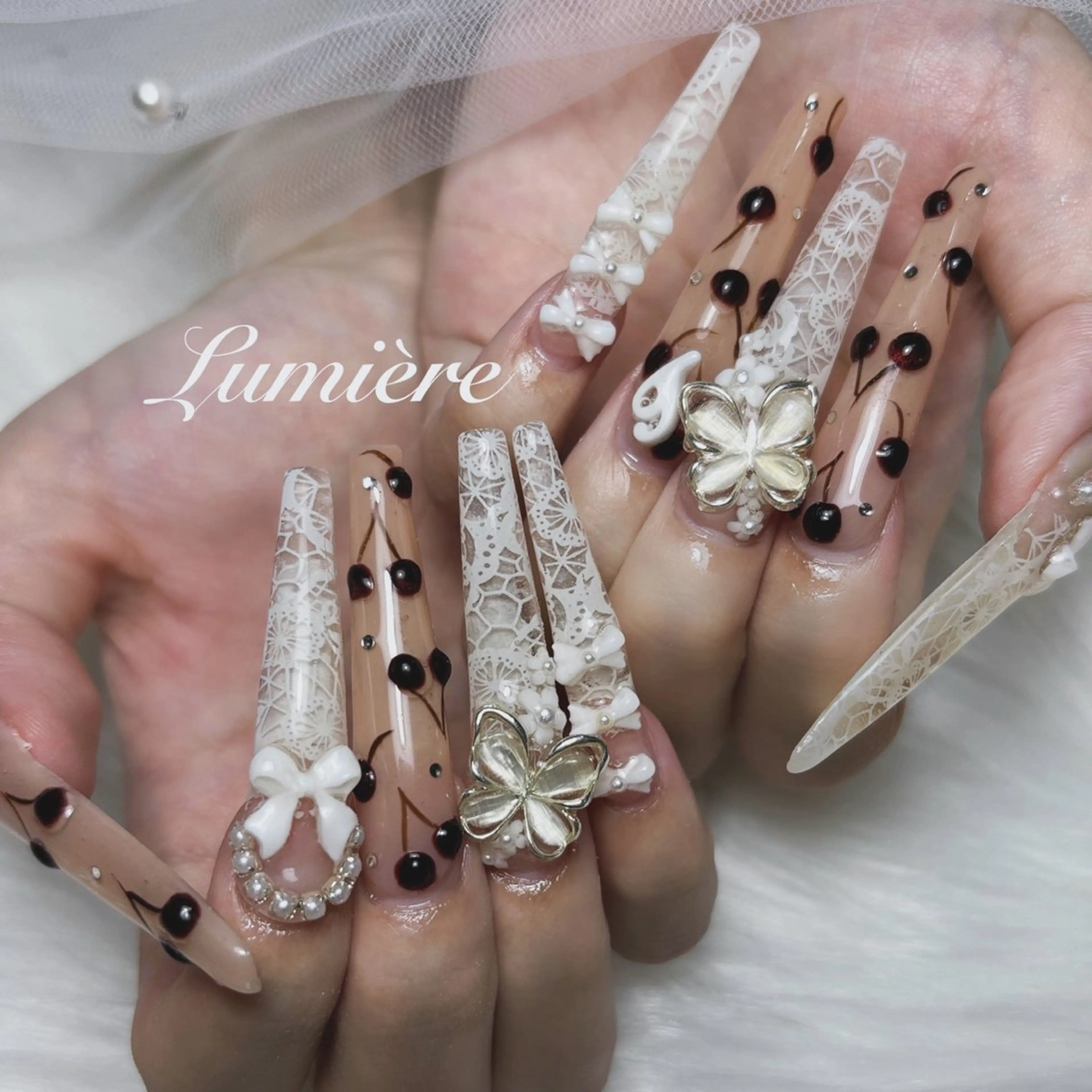 ネイル ロングネイル スーパーロングネイル ハンドネイル Nail salon Lumièreのネイルデザイン