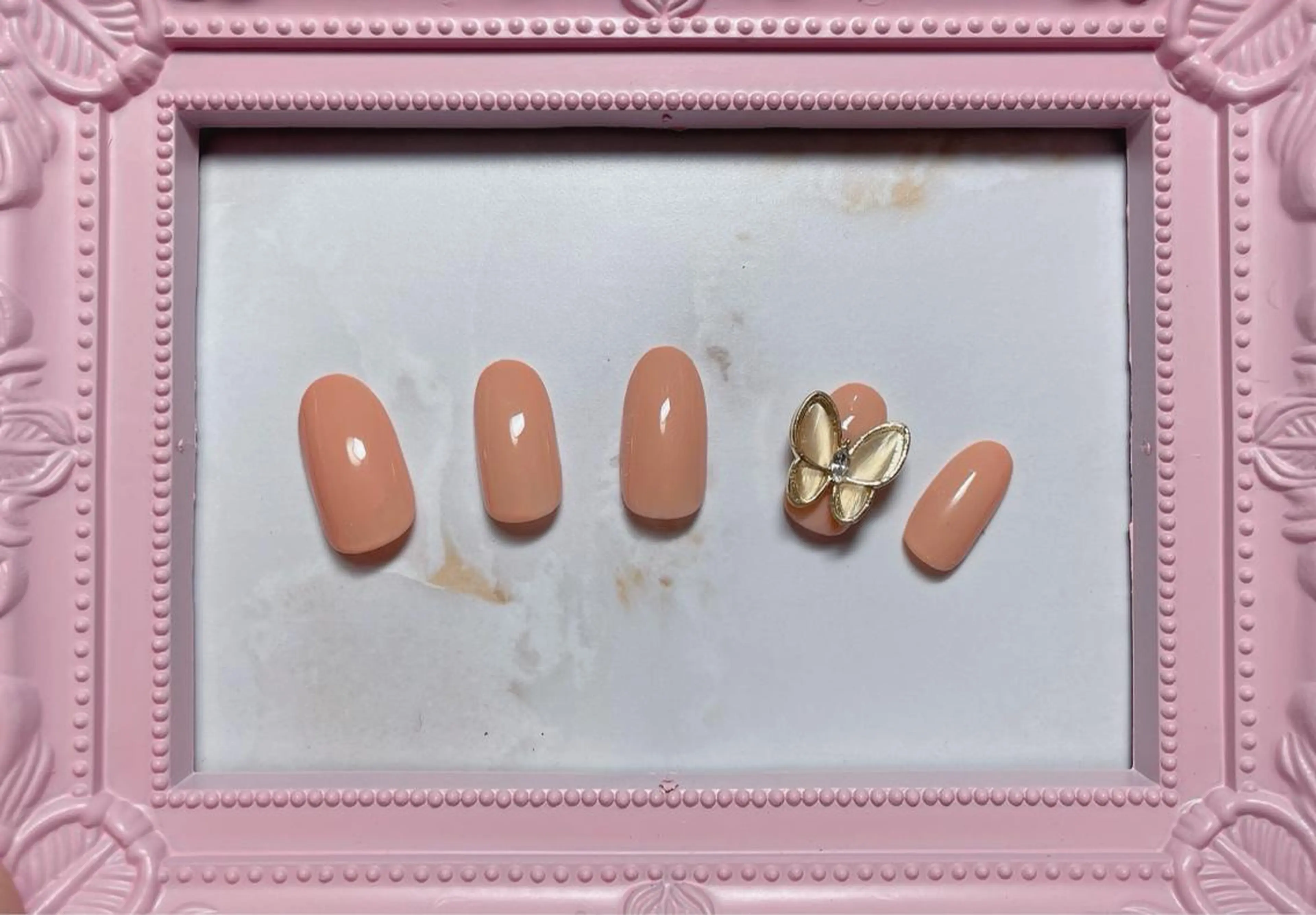 ネイル ワンカラーネイル オーナーネイリスト MAKIのネイルデザイン