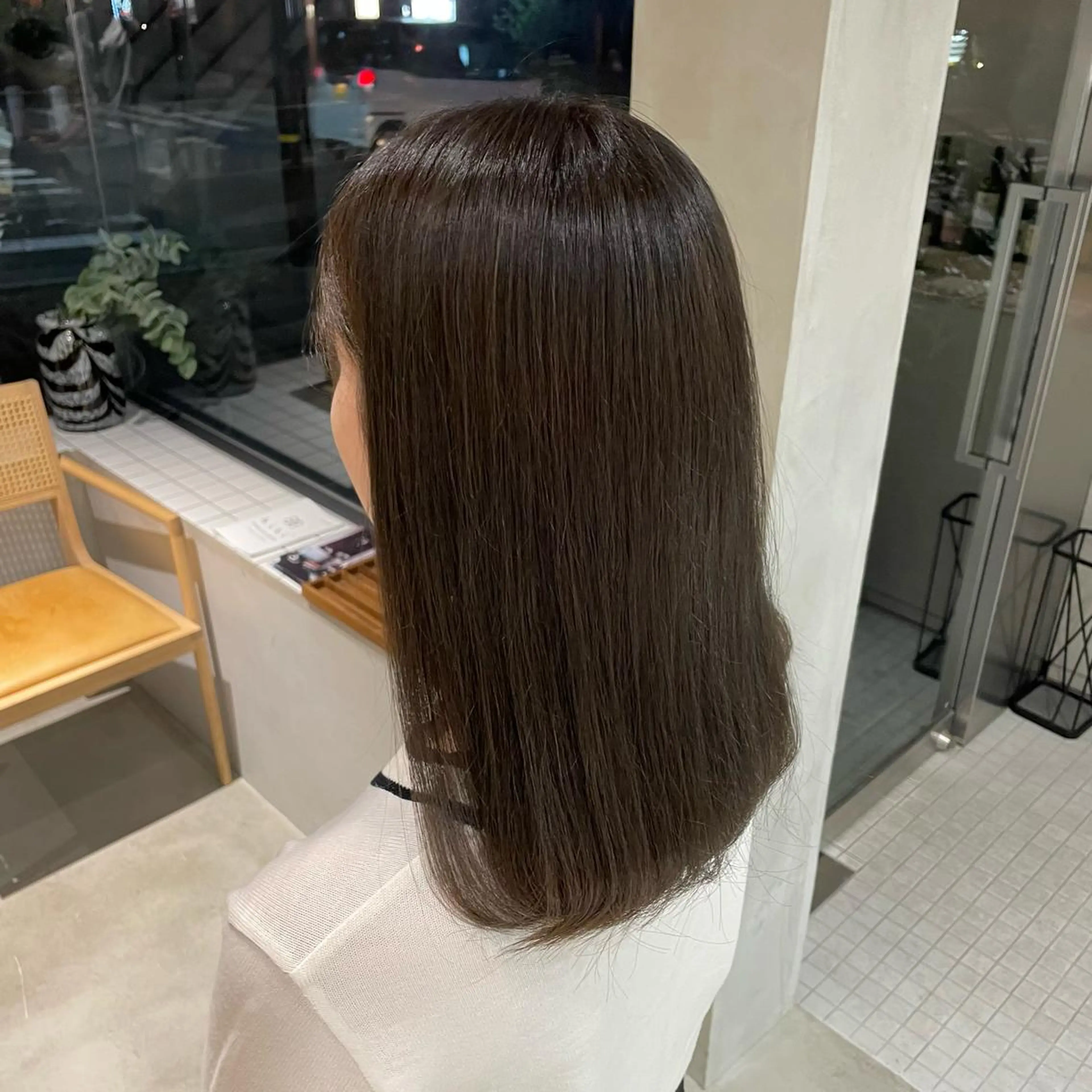 カラー 柳川 ことねのヘアスタイル