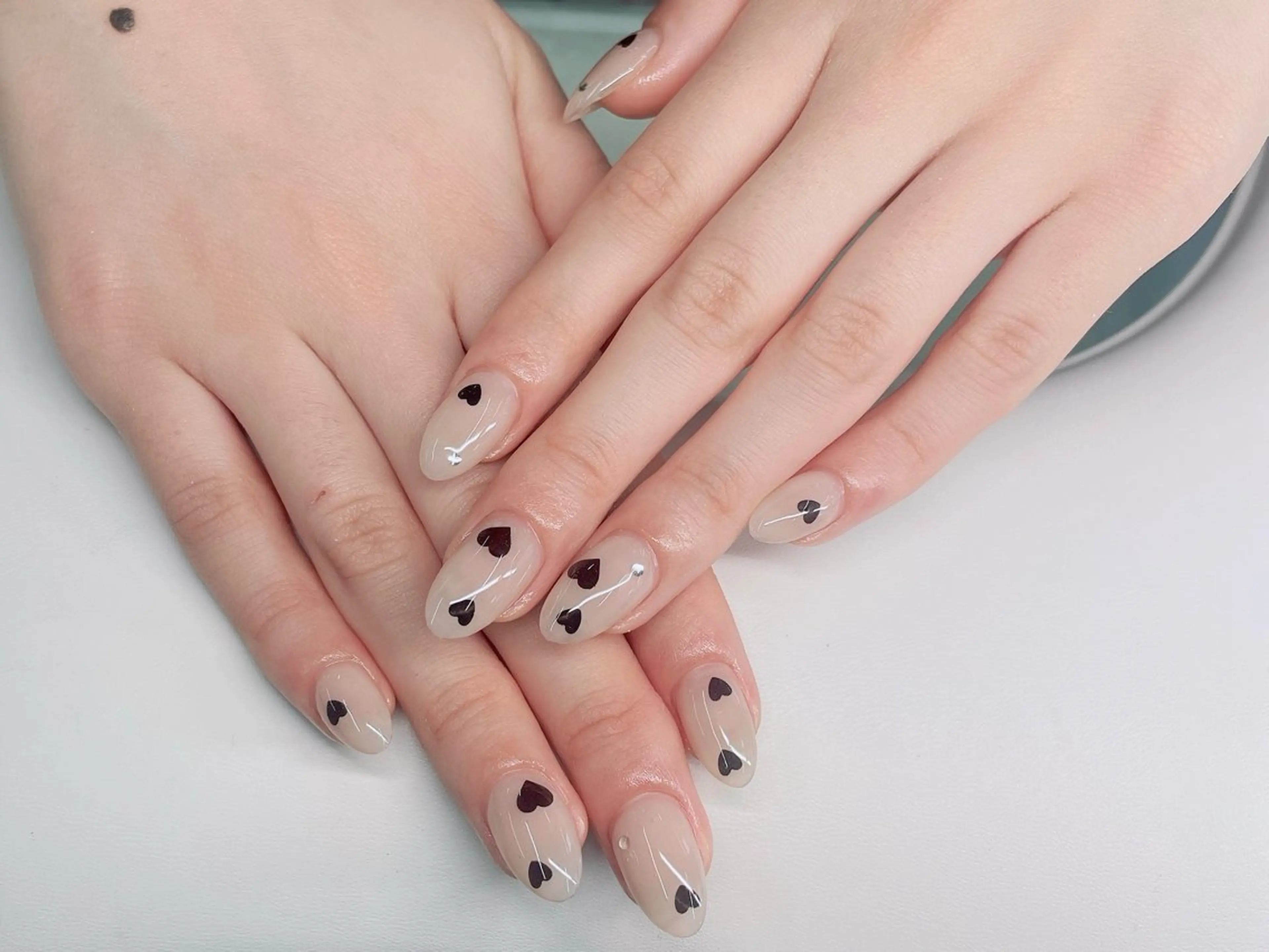 ネイル 長さ出し フットネイル フレンチネイル ジェルネイル ガーリー ハンドネイル NYネイルサロン　千葉中央店所属・NYネイルサロン 千葉中央店のネイルデザイン