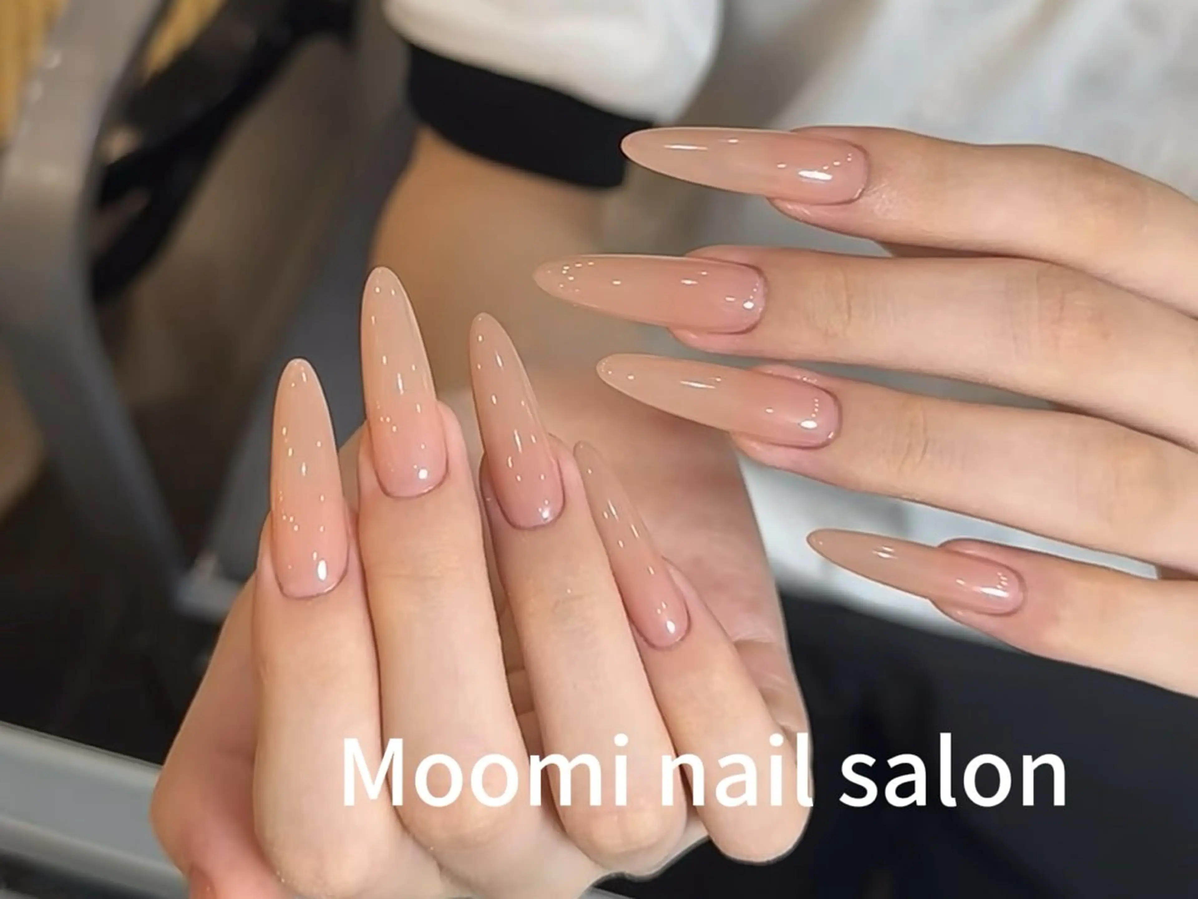 ロング Moomi nail salonのネイルデザイン