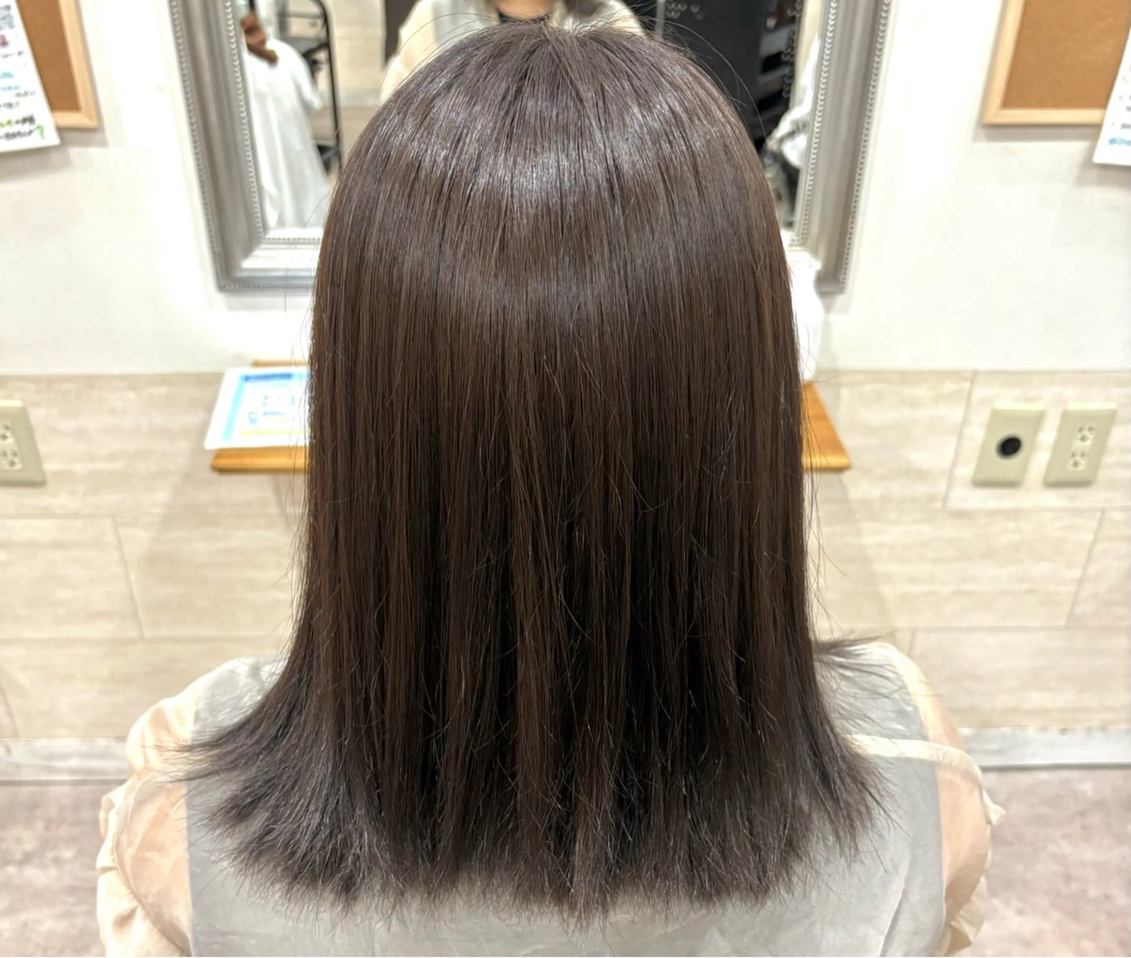 ミディアム カラー ヘアカラー 堀川 希歩のヘアスタイル