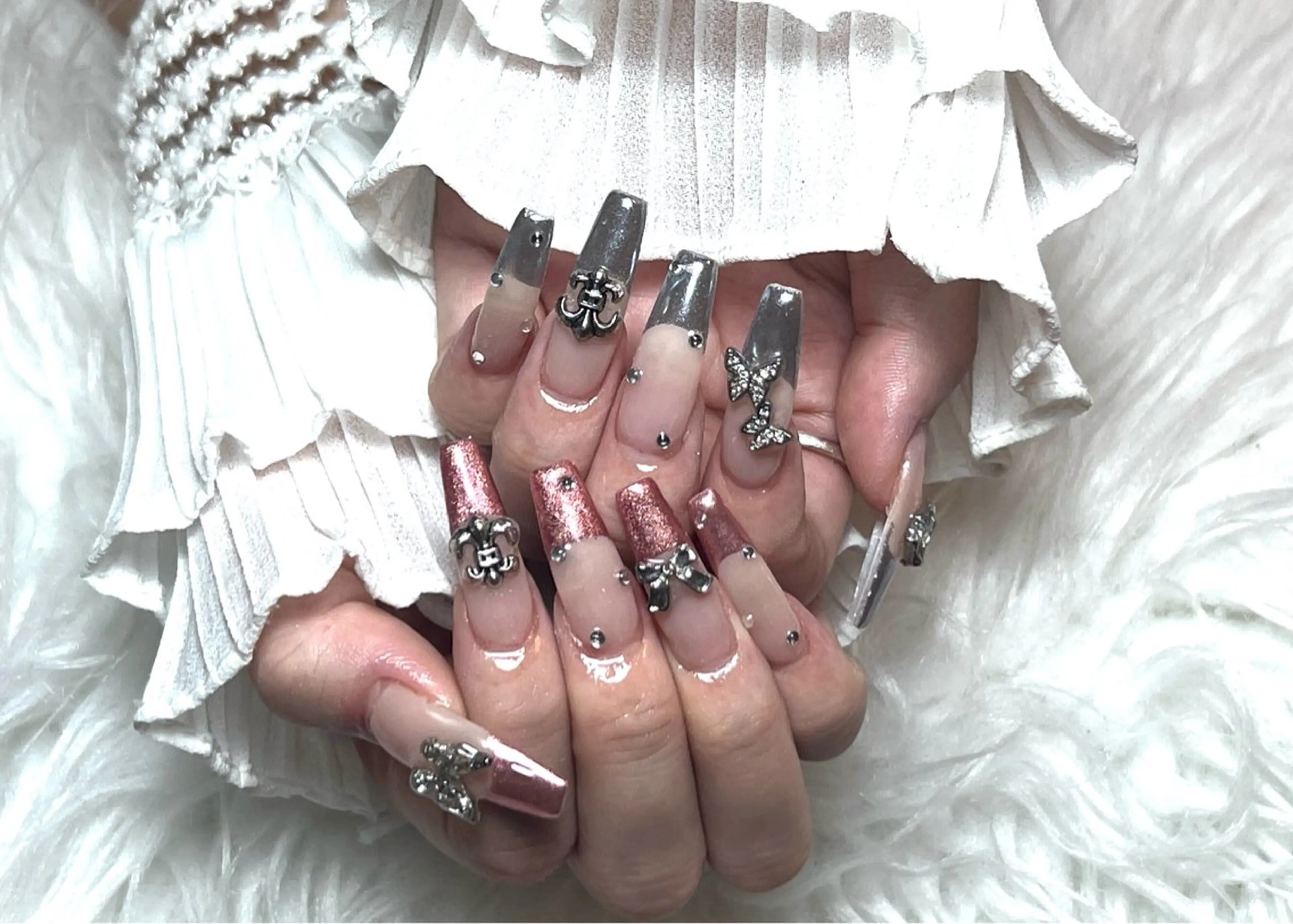 ネイル ハンドネイル ☁️Yun nail Rin☁️のネイルデザイン