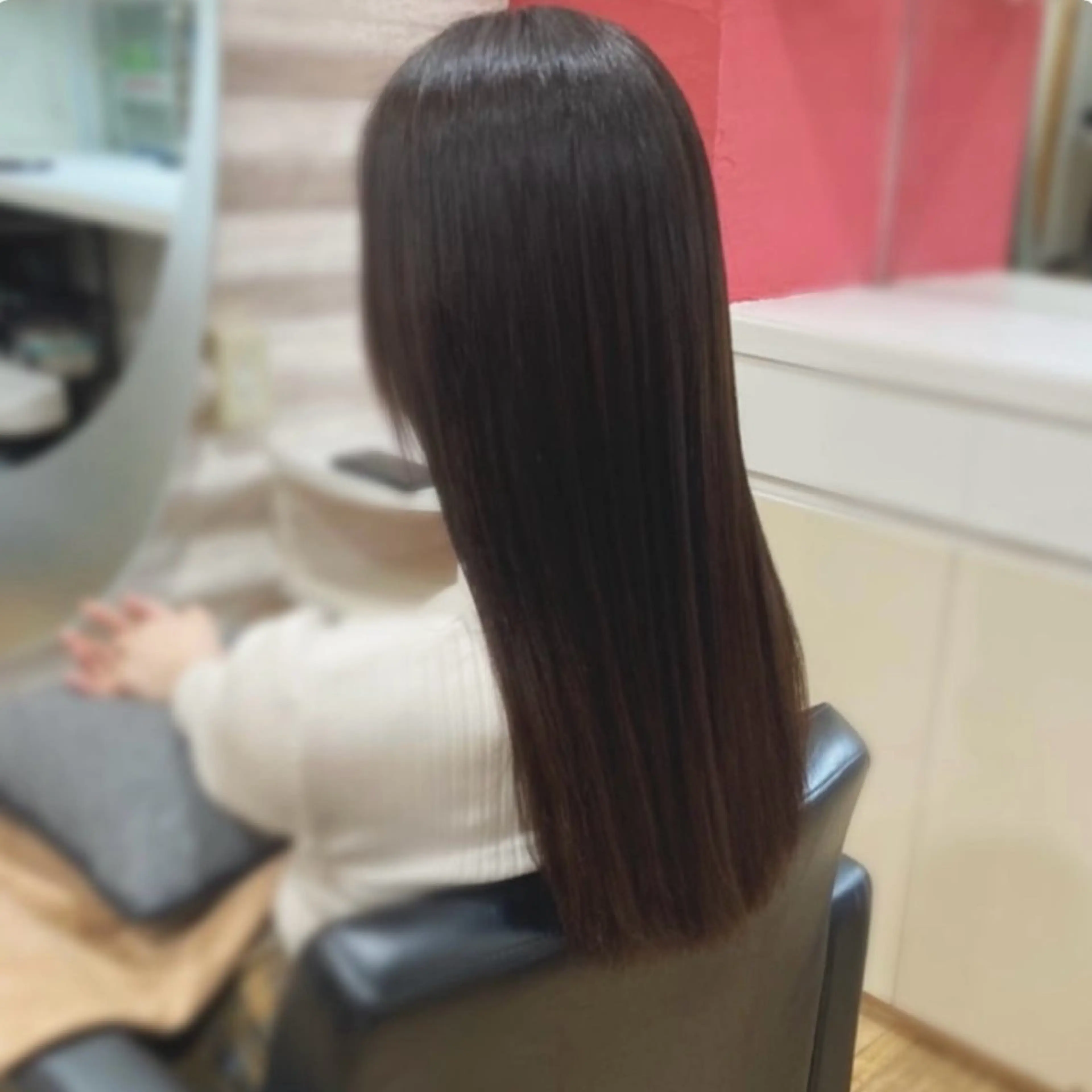 ロング カラー 髪質改善 トリートメント 『艶髪』で印象が激変 !髪質改善専門KONのヘアスタイル