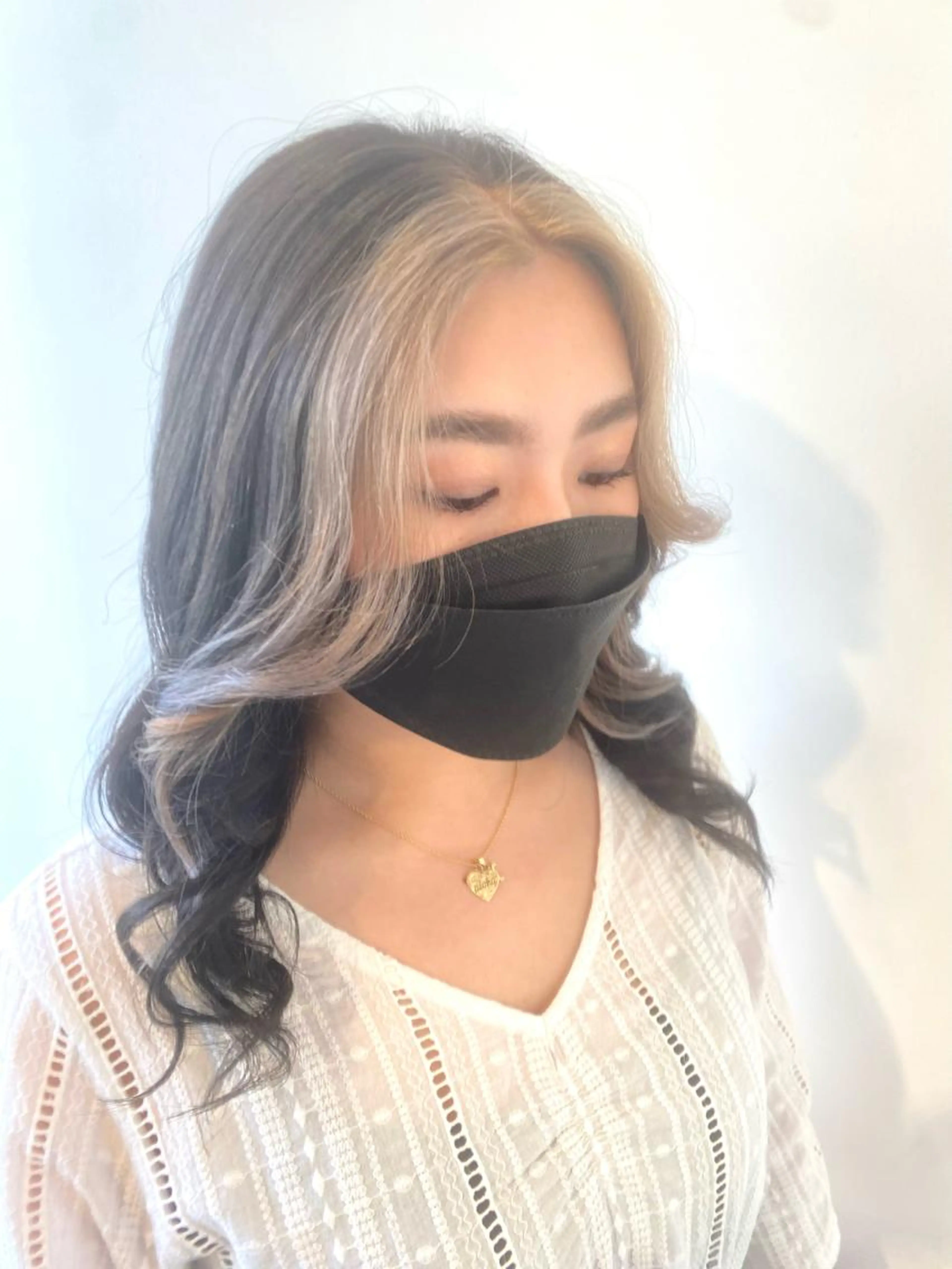 🪡 【フェイスフレーミング】顔周りブリーチ➕カラーの写真