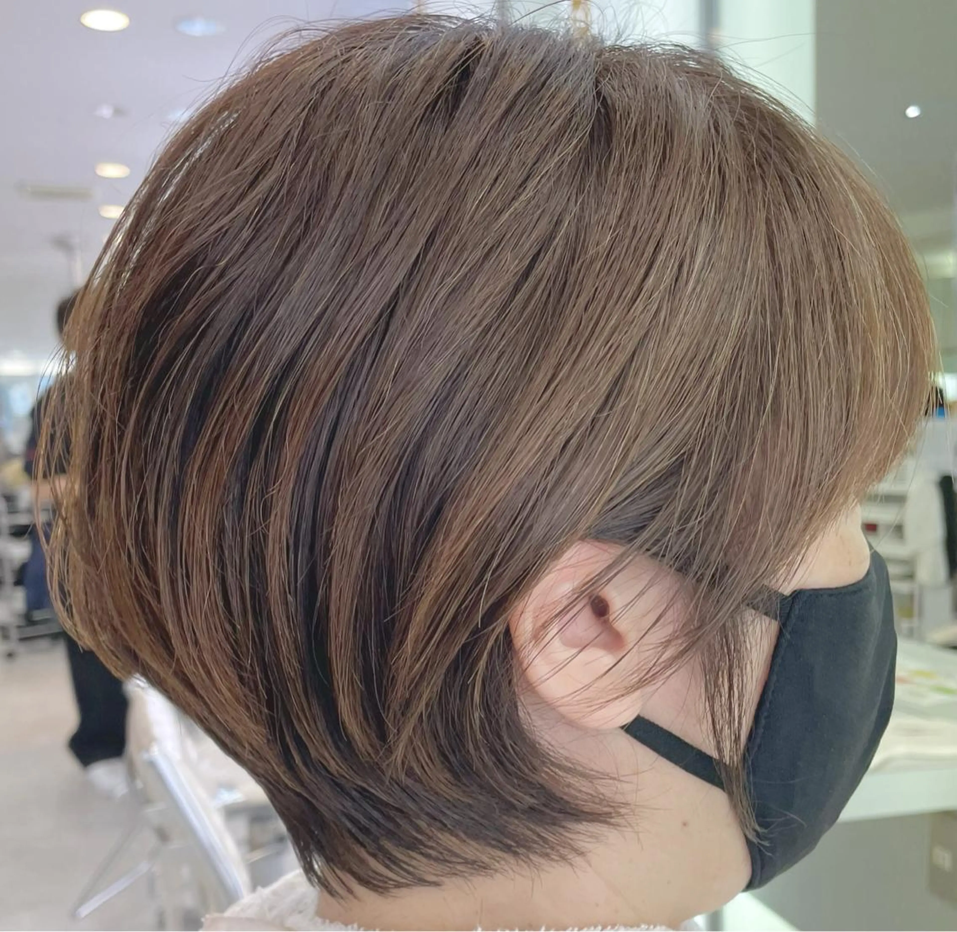 ショート Ms.CHARM【ミズチャーム】所属・韓国/レイヤーカット 顔周り/廣瀬達哉のヘアスタイル