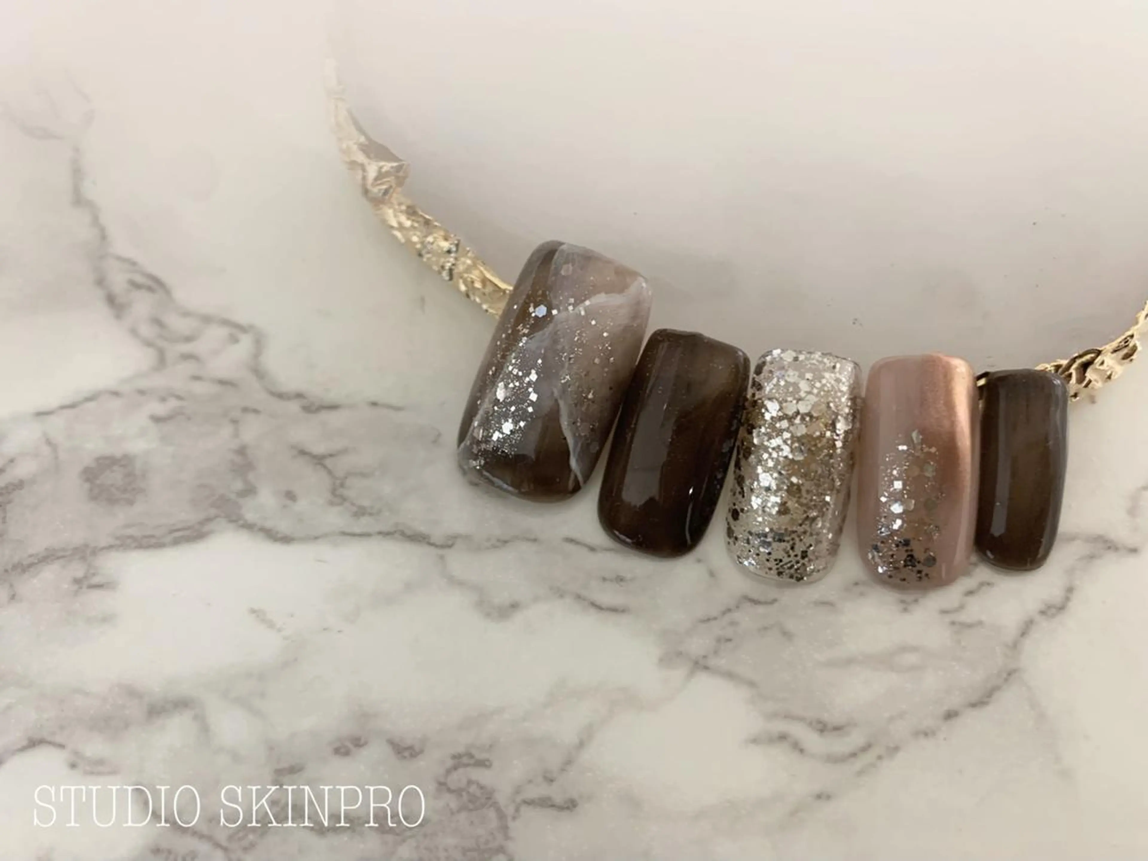 ネイル Nail 予約受付スキンプロのネイルデザイン