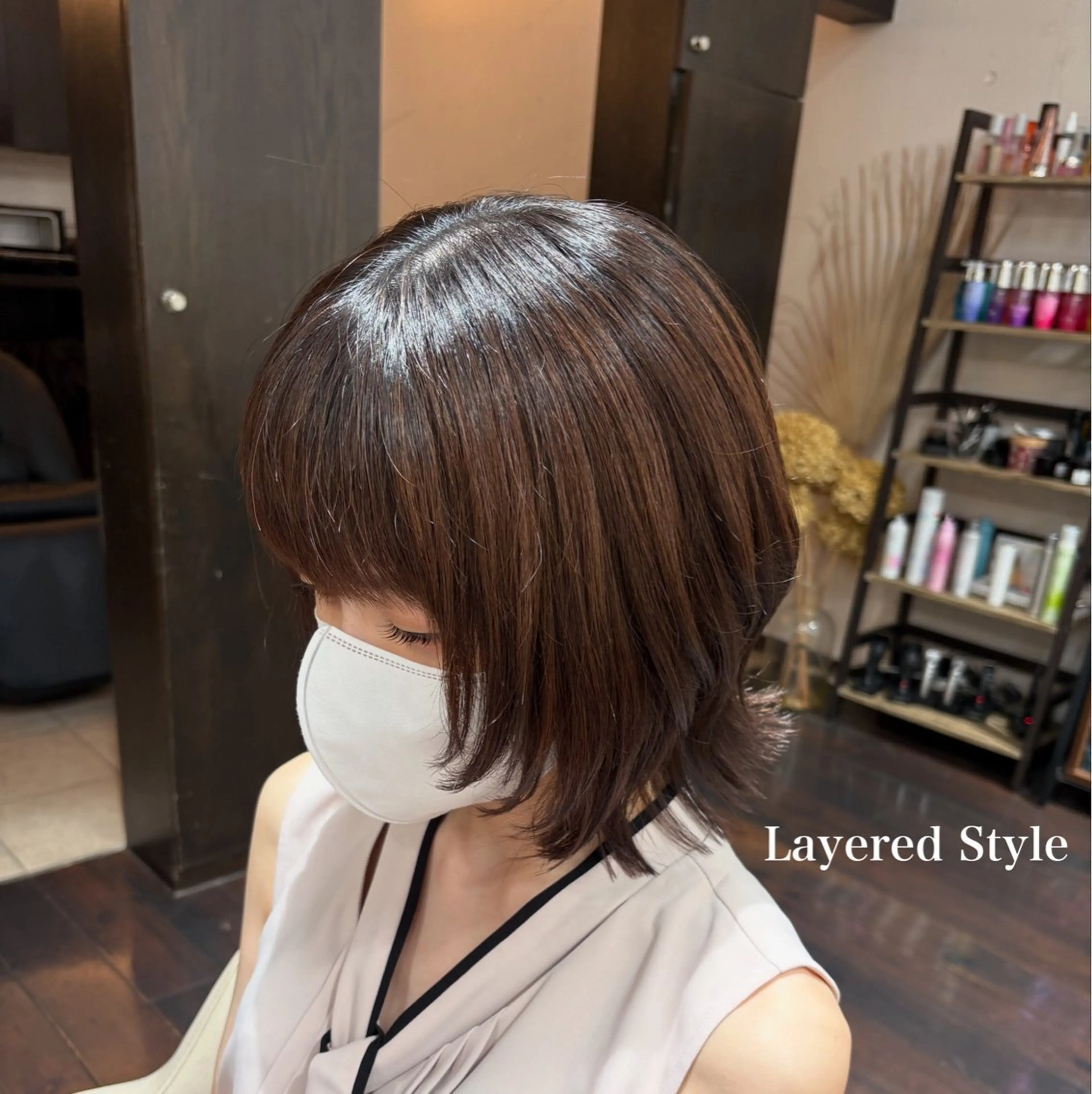 ミディアム 顔周りカット レイヤーカット ヘアカラー トリートメント 艶カラー/ レイヤー/あいりのヘアスタイル