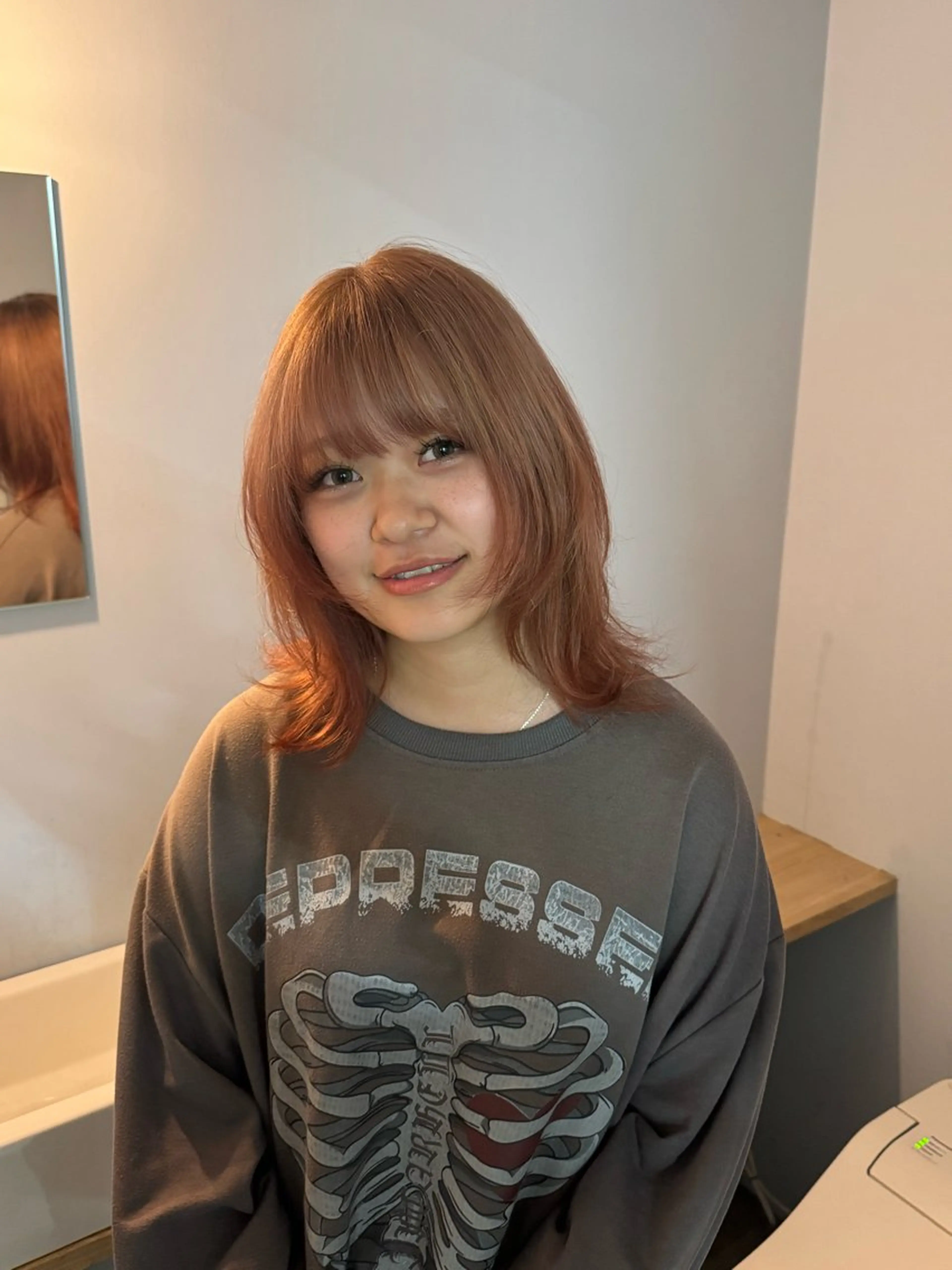 ミディアム カラー ベージュカラー ミルクティーベージュ ピンクカラー ヘアカラー ゆうと/ブリーチモデ ル/ストレートモデルのヘアスタイル