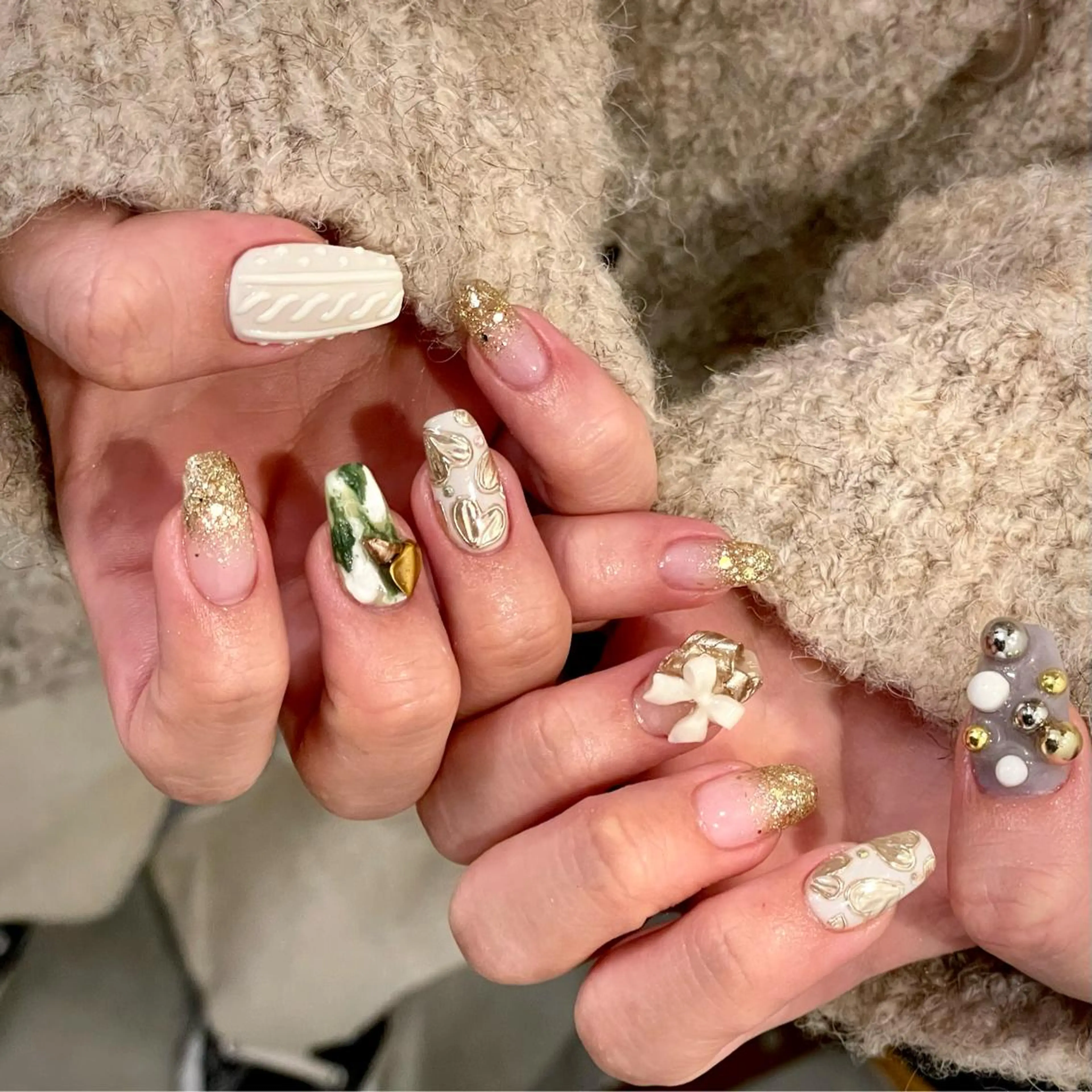 セミロング m kaori𓃟のネイルデザイン