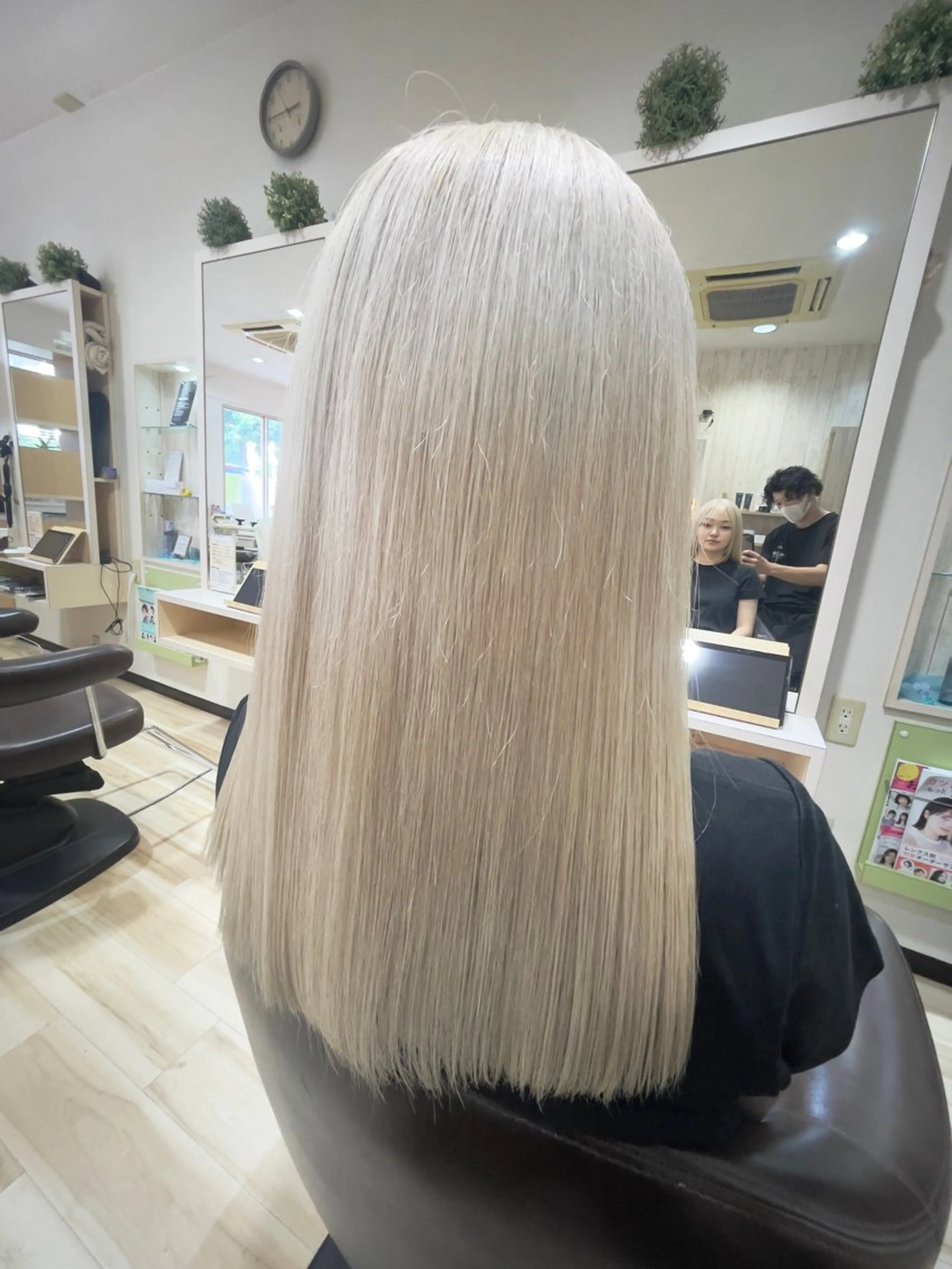 ロング カラー ブリーチ ブロンド 🌈派手髪ハイトーン 🌈鈴木亮太🌈のヘアスタイル