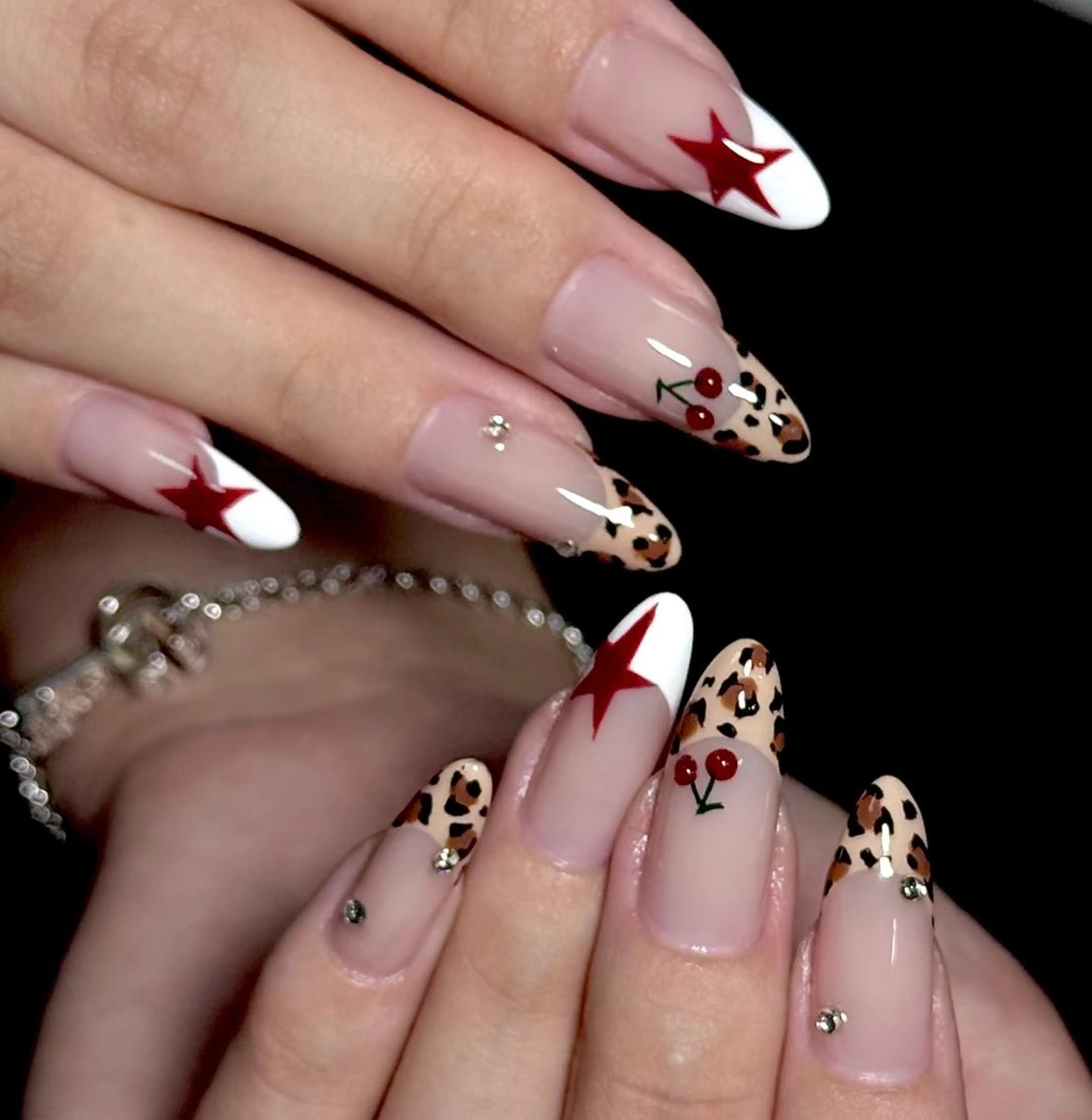 ネイル ハンドネイル Pure&Rich Nailのネイルデザイン