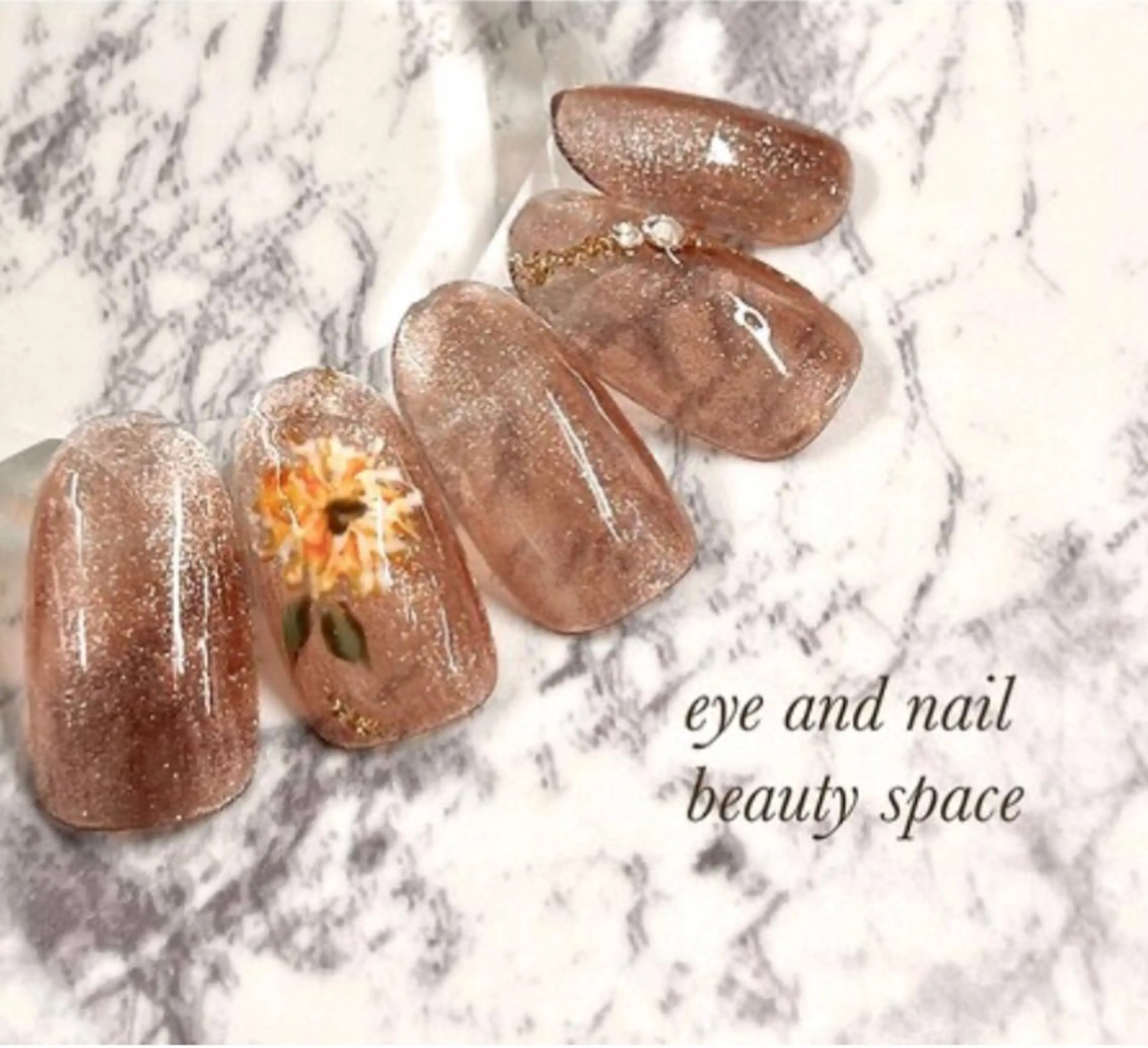 ネイル フラワーネイル マグネットネイル 杉山 ネイリストのネイルデザイン