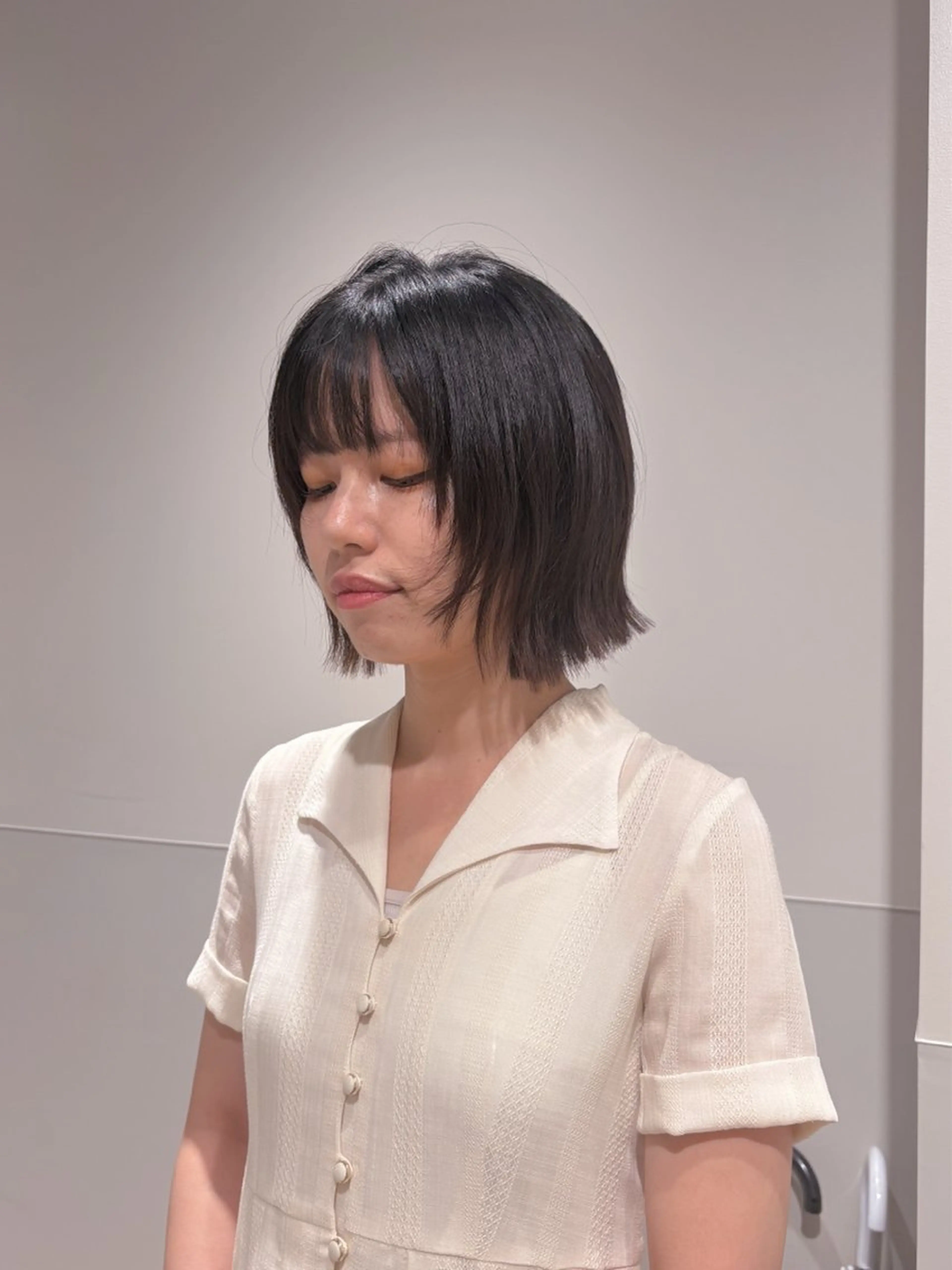 ショート カラー パーマ ヘアアレンジ メンズ 切りっぱなしボブ ボブレイヤー メンズ韓国風 ボブ くびれヘア カット 縮毛矯正 トリートメント 韓国ボブ/髪質改善 ニュアンス特化RYOのヘアスタイル