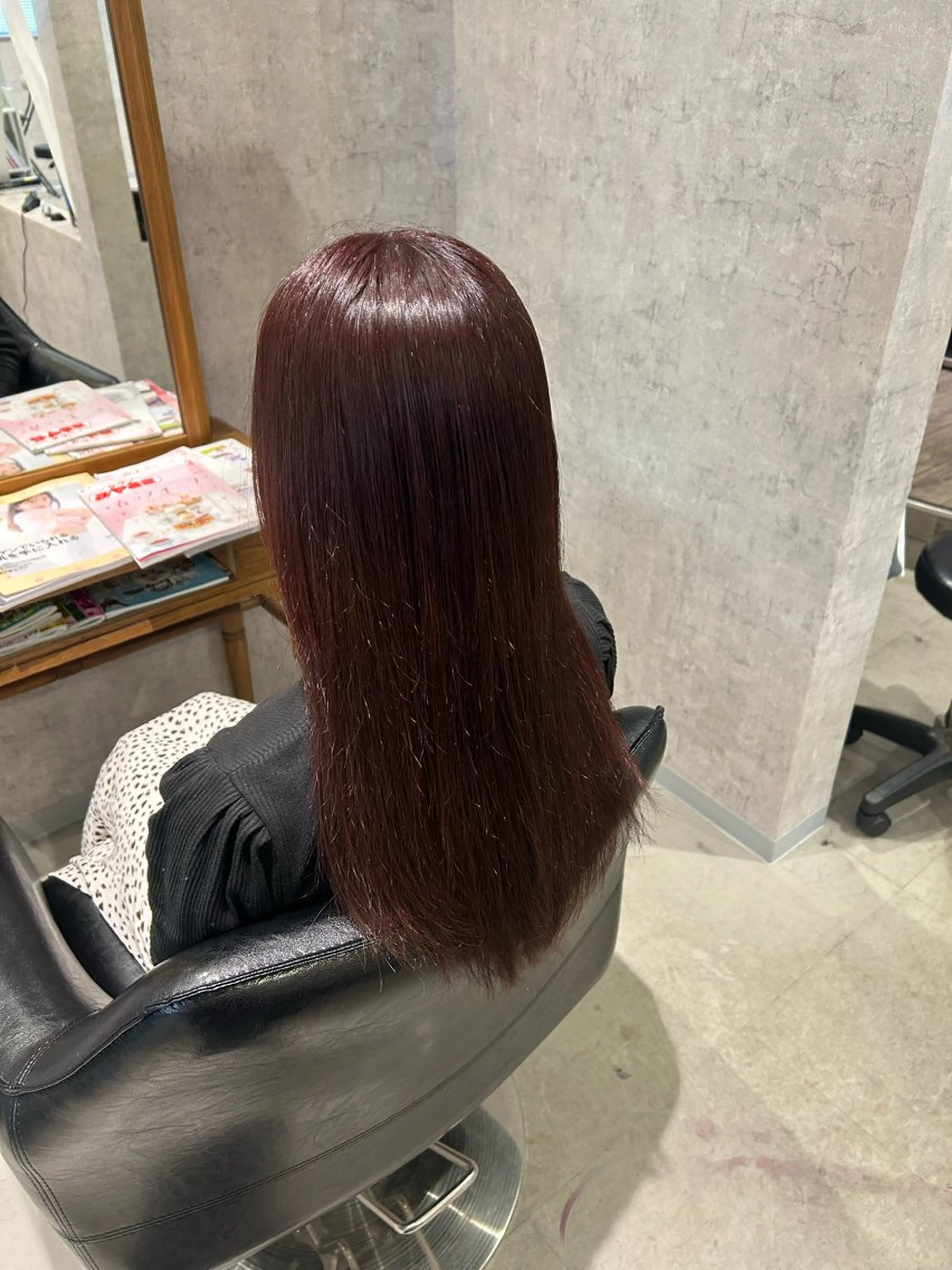 セミロング カラー suri-ru hair【スリールヘアー】所属・FURUSAWA AOIのヘアスタイル