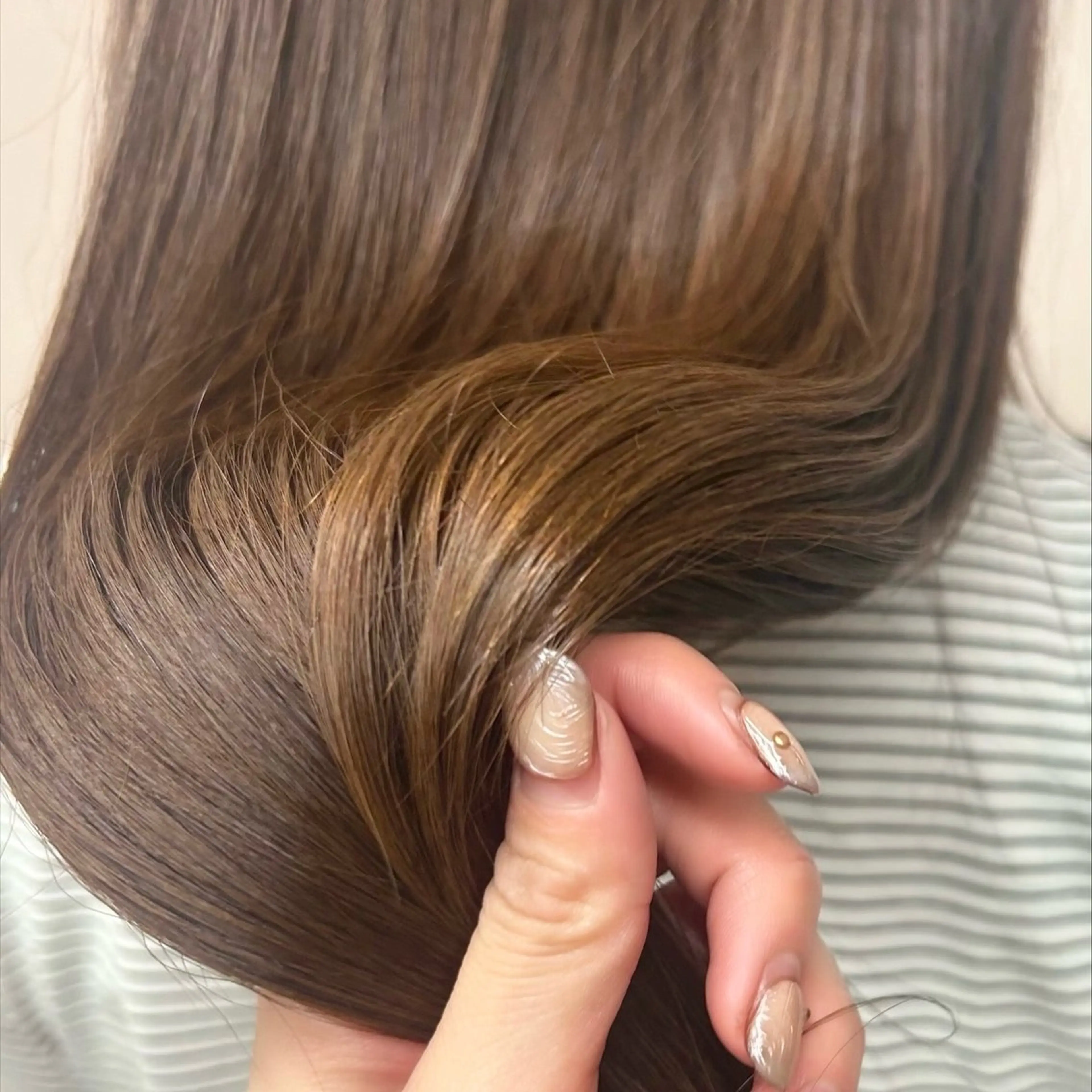 ロング カラー ヘアカラー MUKU 市川 莉花のヘアスタイル