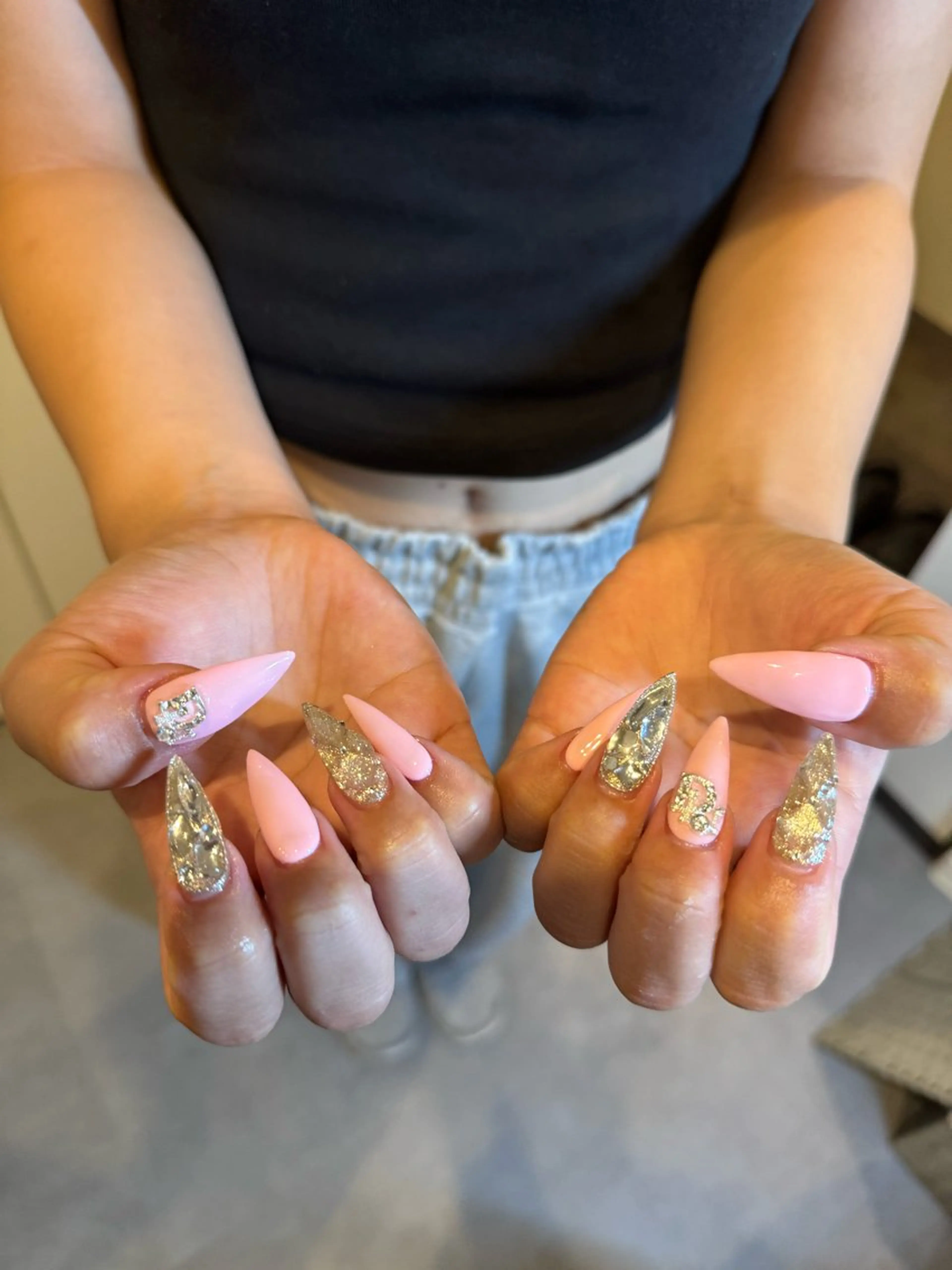 ネイル ハンドネイル 濱岡 咲のネイルデザイン