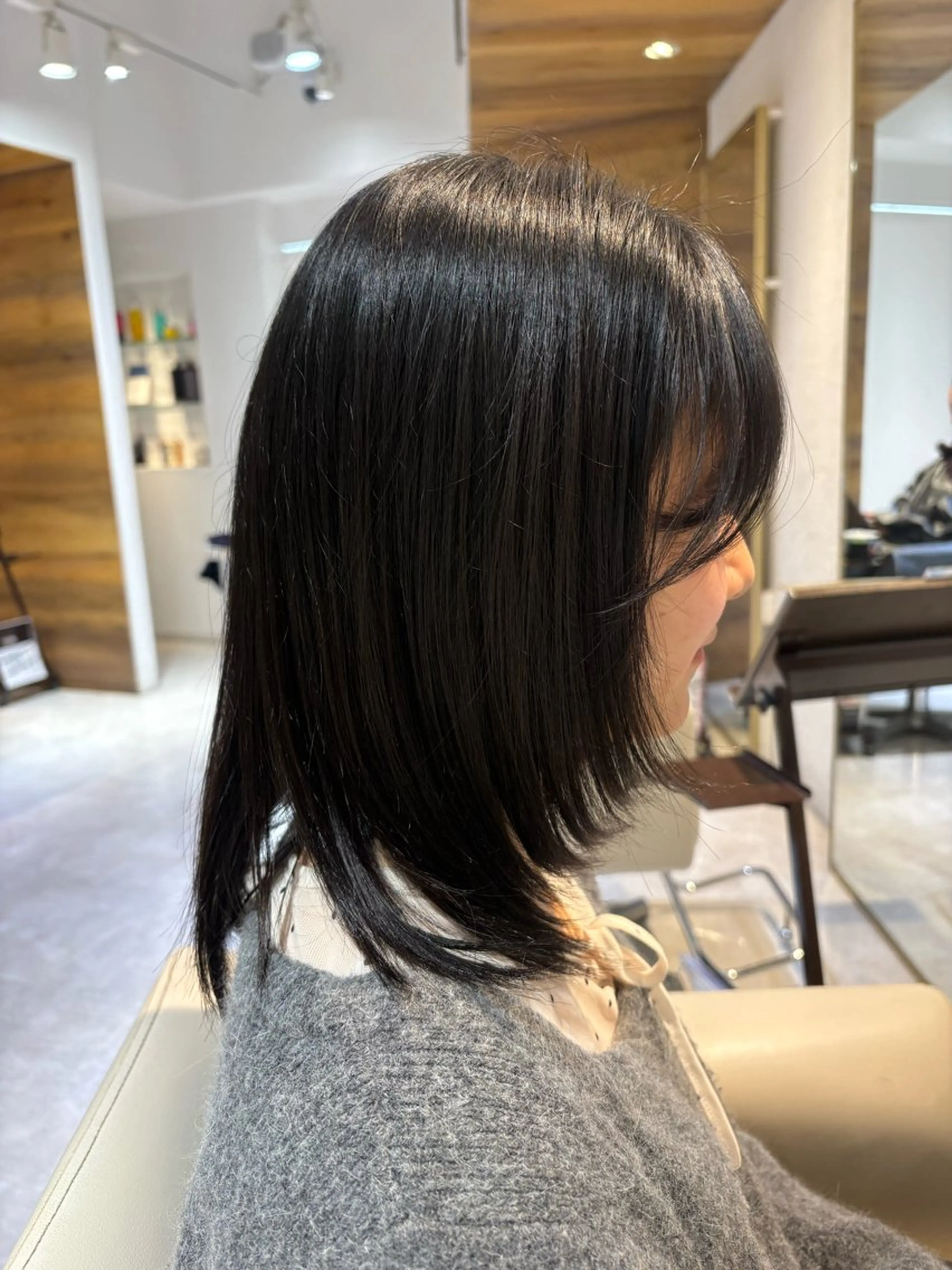ミディアム 竹谷 奈津実のヘアスタイル