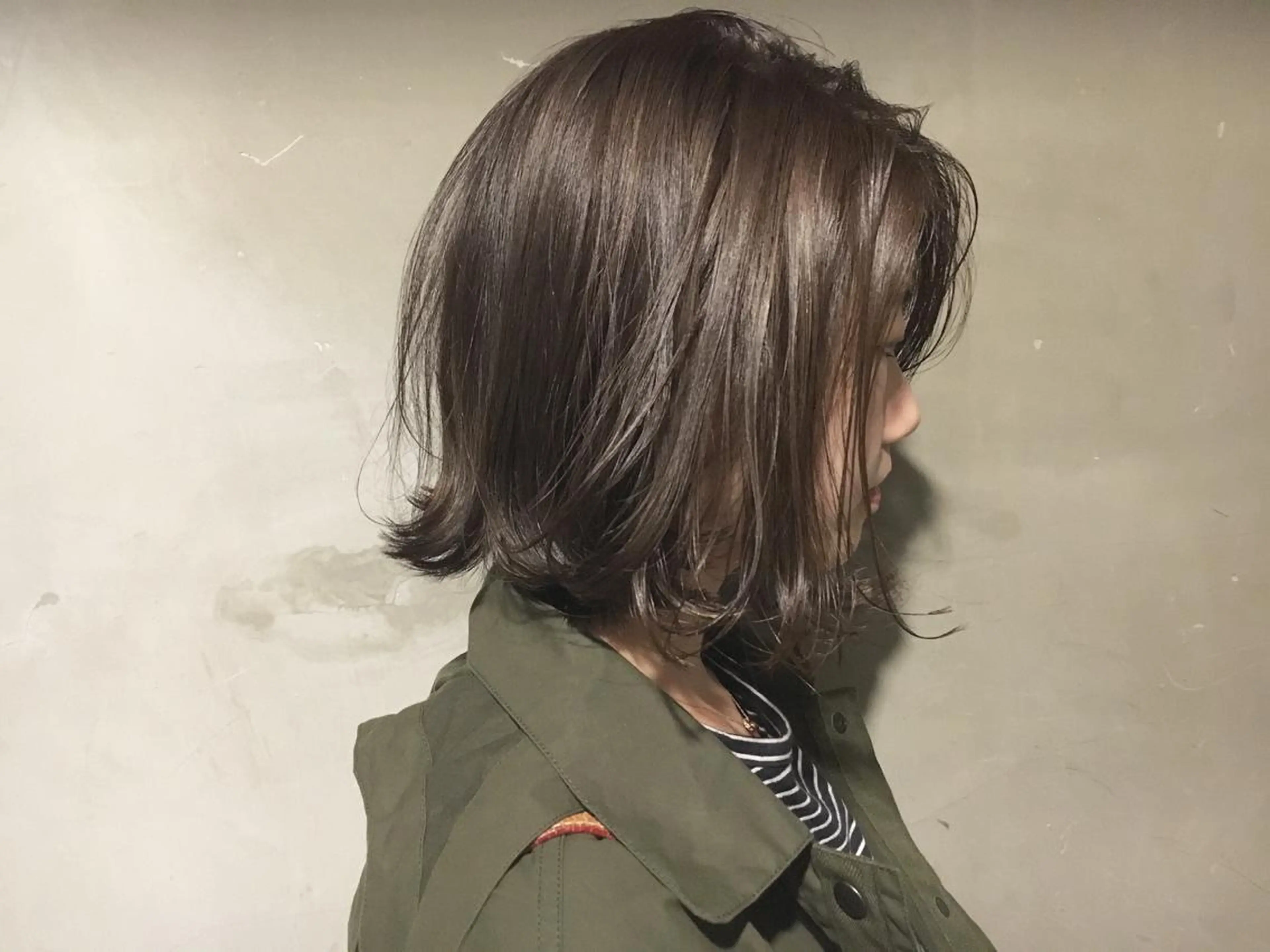 ミディアム カラー 外ハネヘア 牛山 静香のマツエク・マツパデザイン