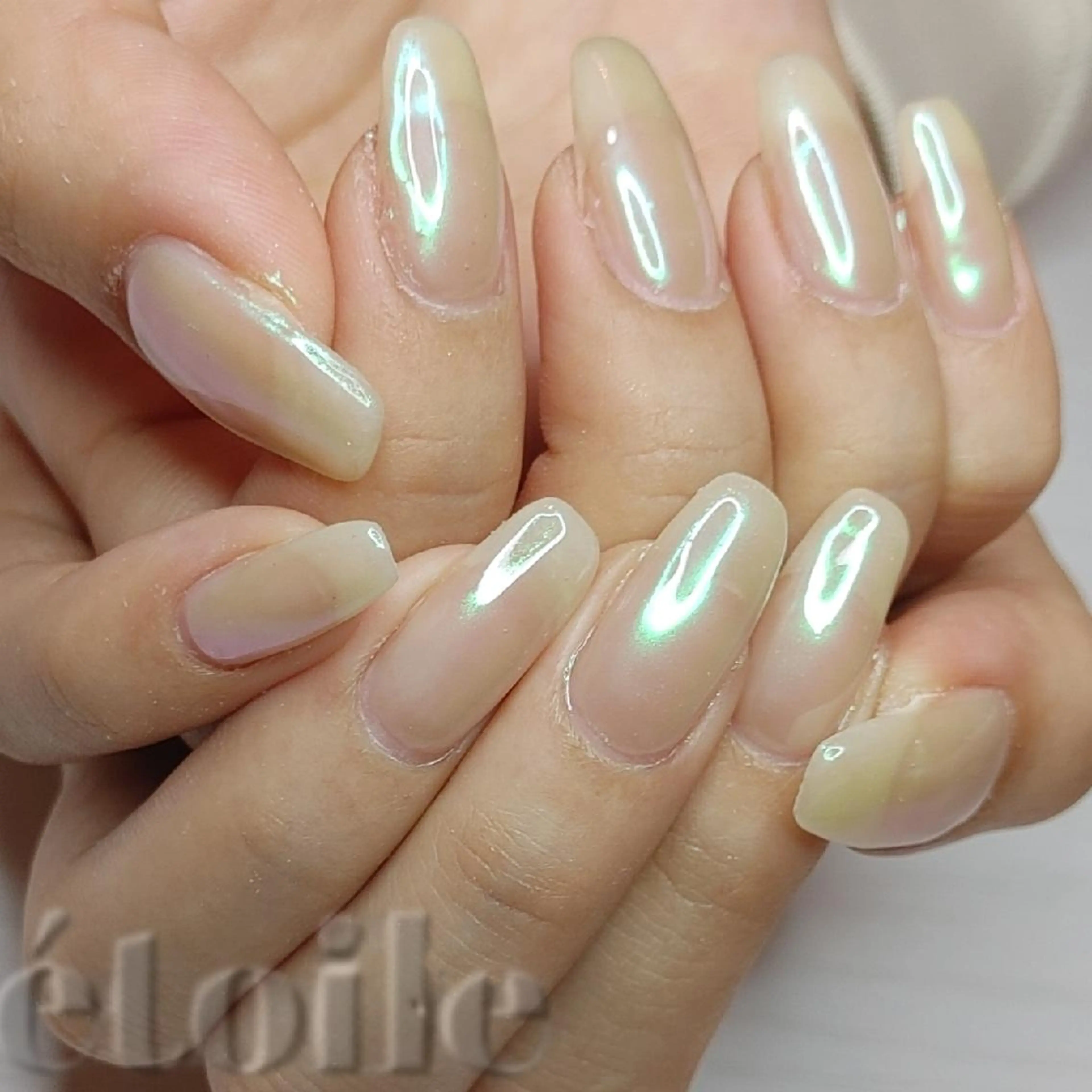 ネイル マグネットネイル ミラーネイル ハンドネイル ハンドケア étoile(エトワール)所属・山田 可愛のネイルデザイン