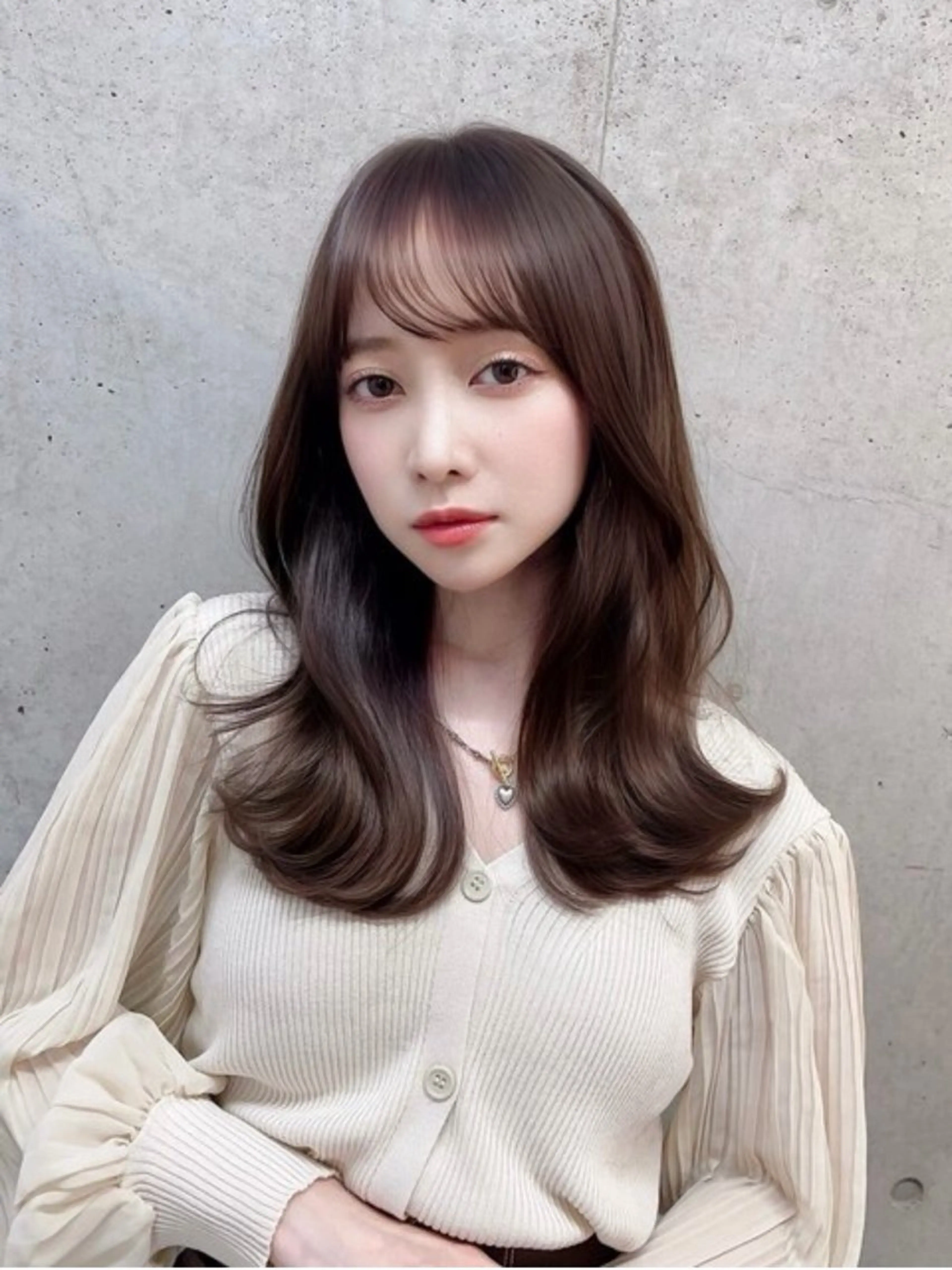 セミロング L’me  TOKYO by youres所属・《柔らかhair𓍯 》副店長 木村美姫のヘアスタイル