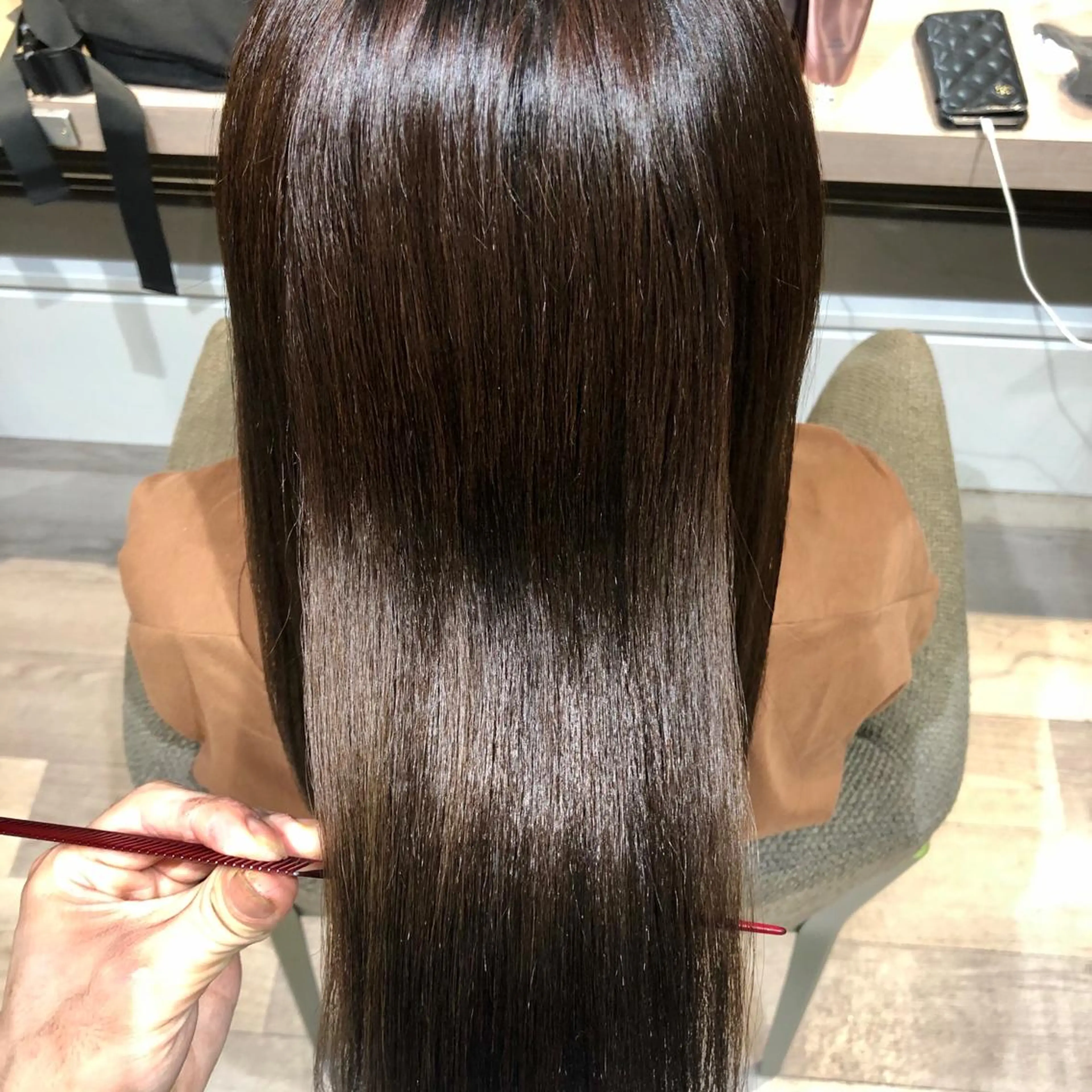 ロング 小顔カット トリートメント 酸熱トリートメント CYNTHIADUE 店長｜ IRISUのヘアスタイル