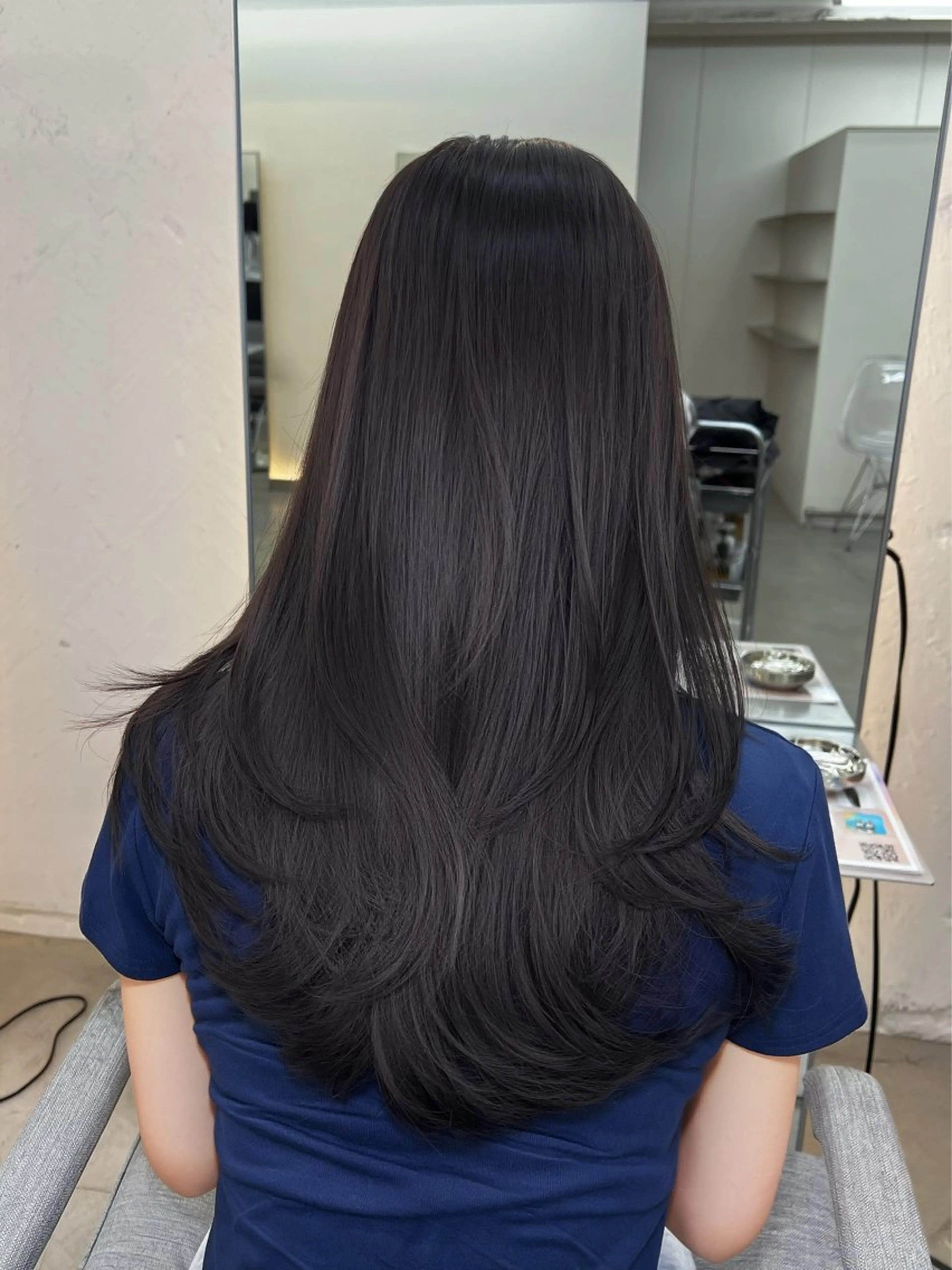 ロング カラー 透明感カラー レイヤーカット トリートメント カット ヘアカラー トリートメント ヘッドスパ 柔らかブラウン/顔周 りレイヤー♡ユウシのヘアスタイル