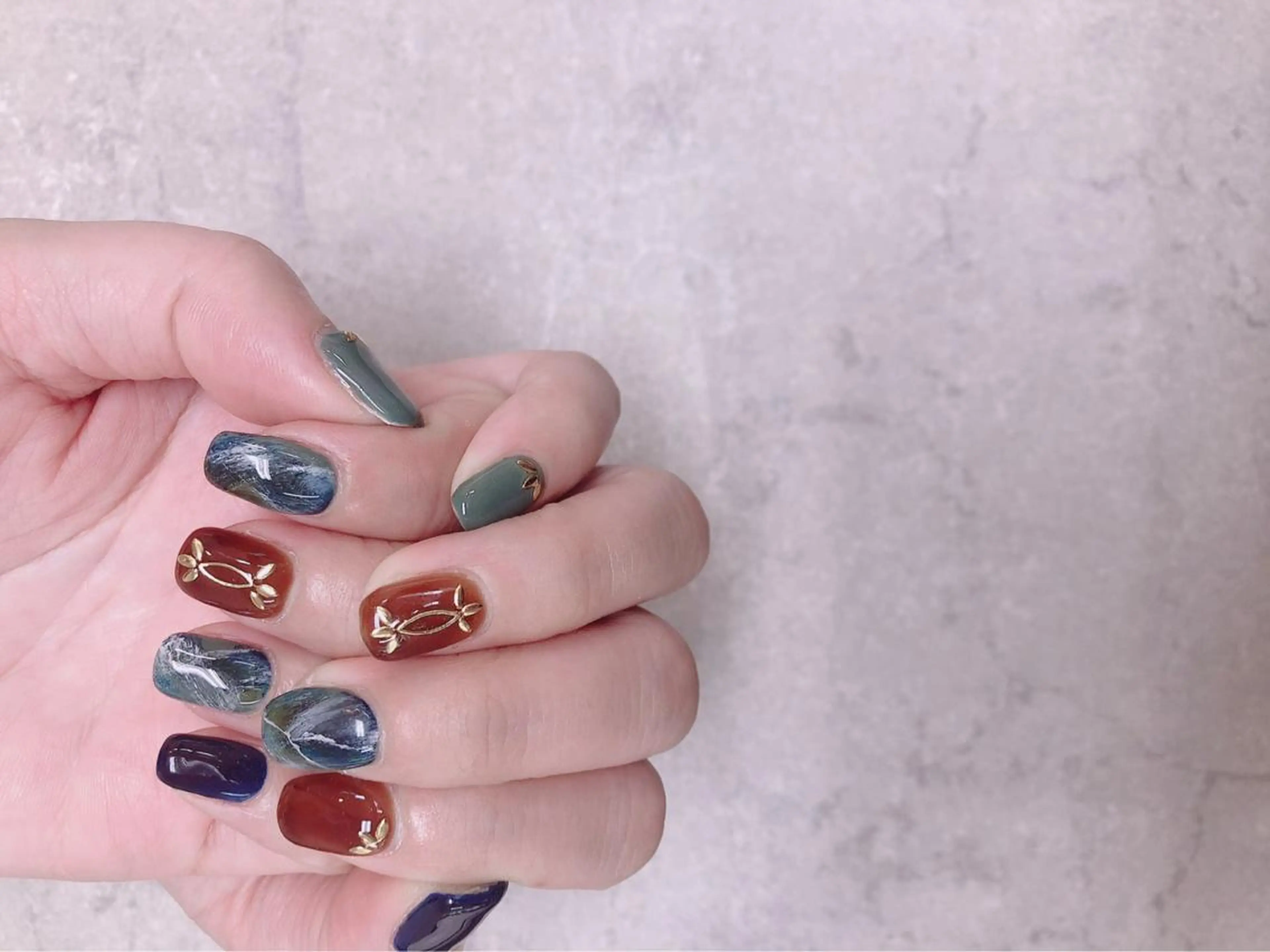 ネイル ブルー グリーン ニュアンスネイル ハンドネイル ハンドケア FASTNAIL PLUS 新宿店のネイルデザイン