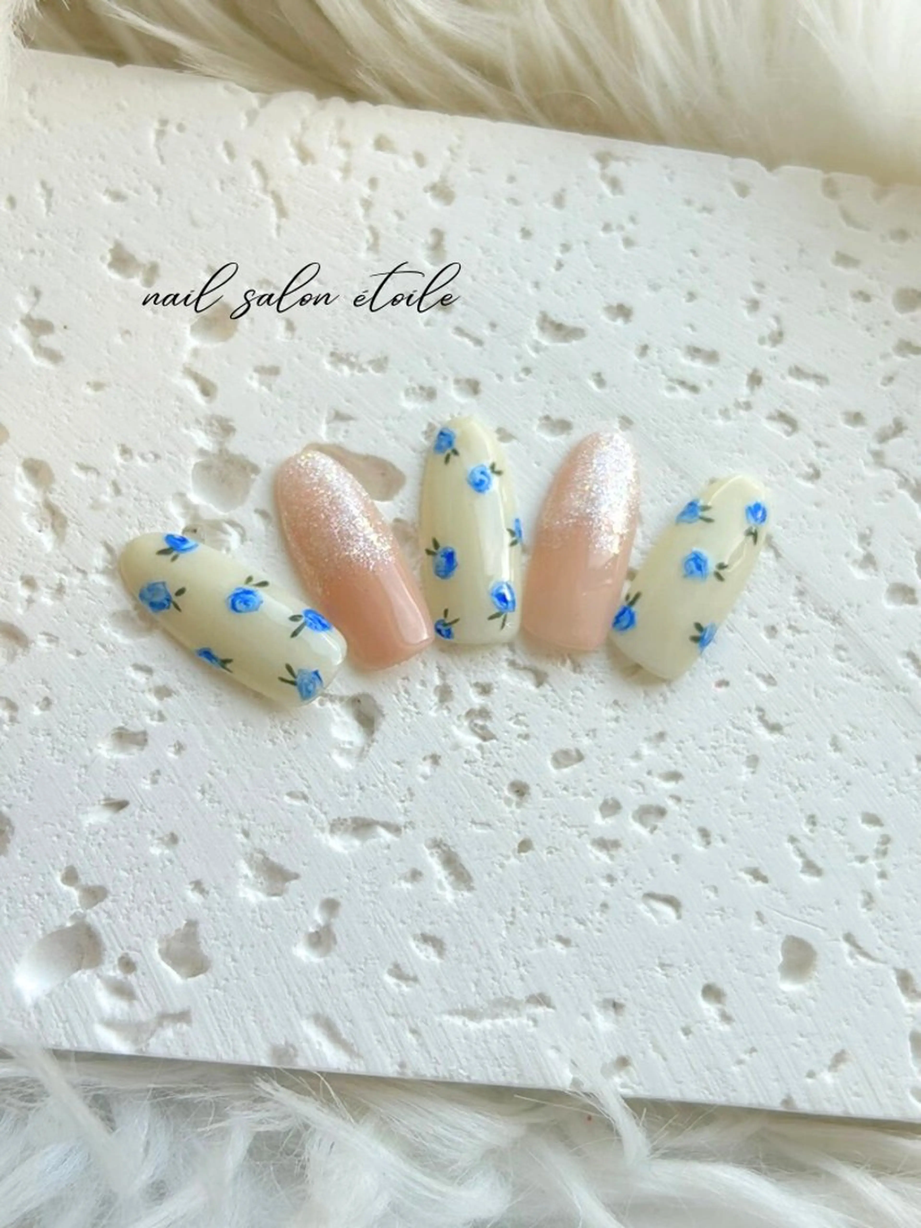 ネイル フラワーネイル ラメ(グリッター) ラメグラデーション ハンドネイル nail salon étoileのネイルデザイン