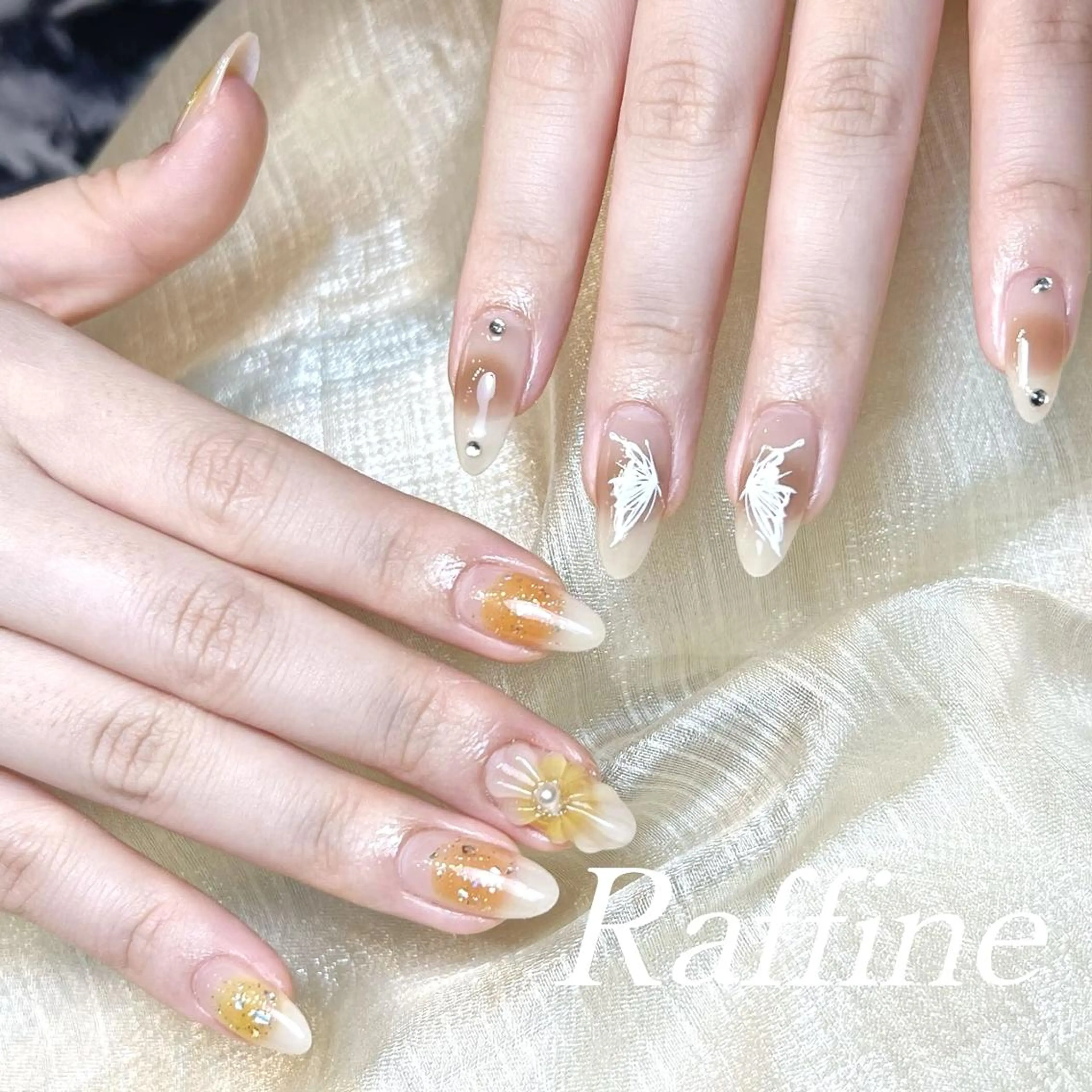 ネイル ハンドネイル フットネイル ハンドケア RAFFINE 月🦋🩵のネイルデザイン