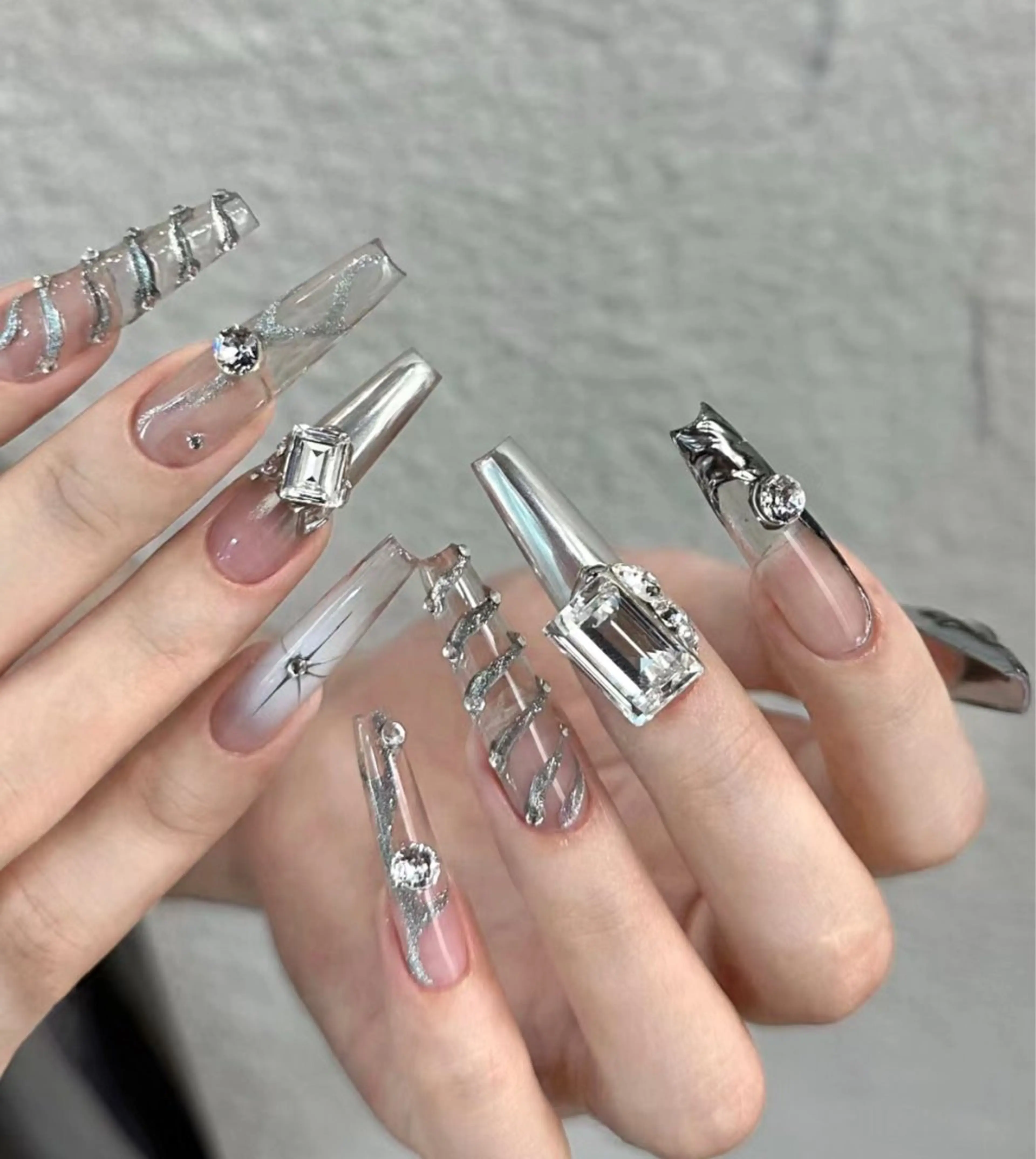 ネイル リボン、ガーリー パーツ放題専門店のネイルデザイン