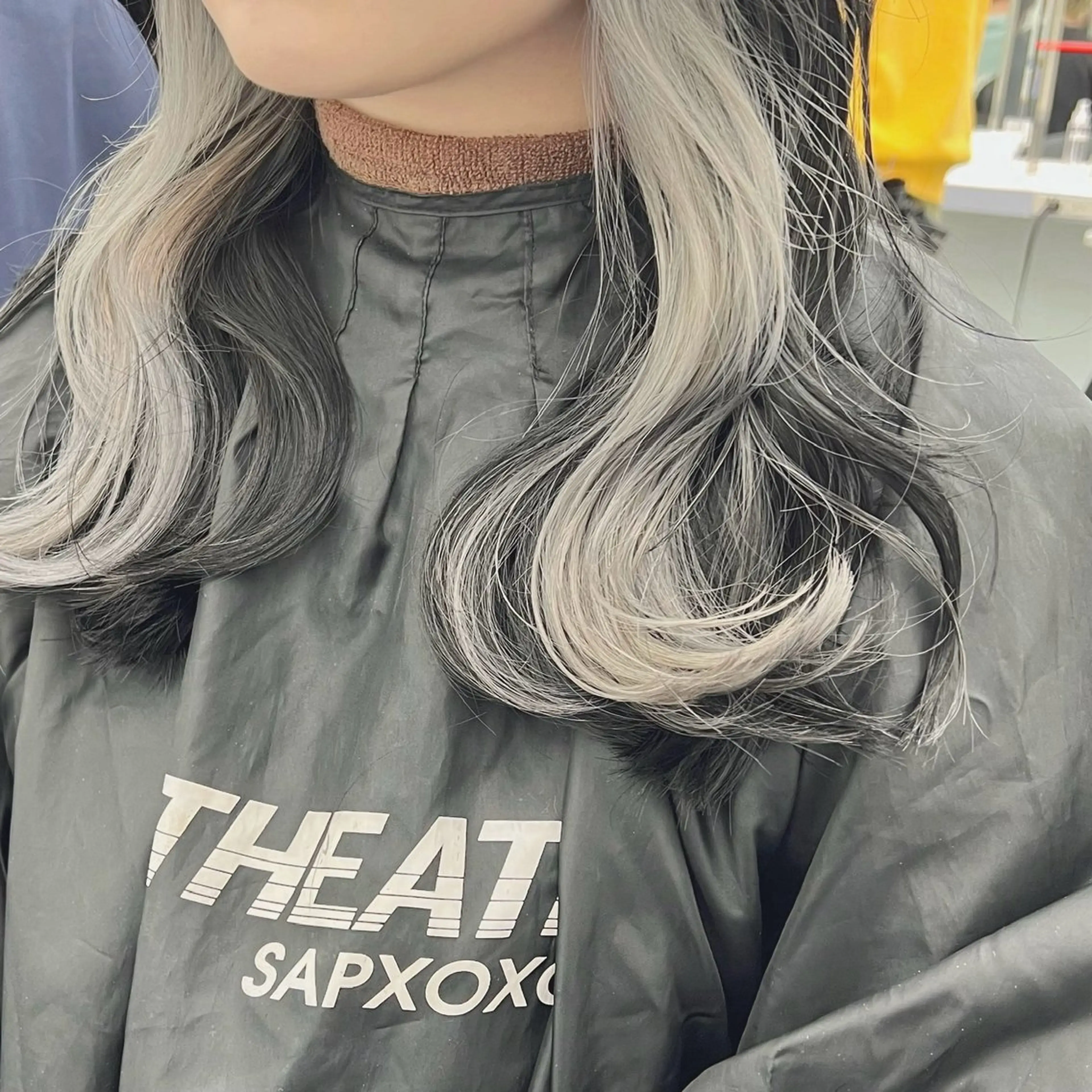 セミロング カラー ヘアカラー トリートメント ヘッドスパ ヘアセット 韓国スタイル🇰🇷 トレンドレイヤー🪡のヘアスタイル