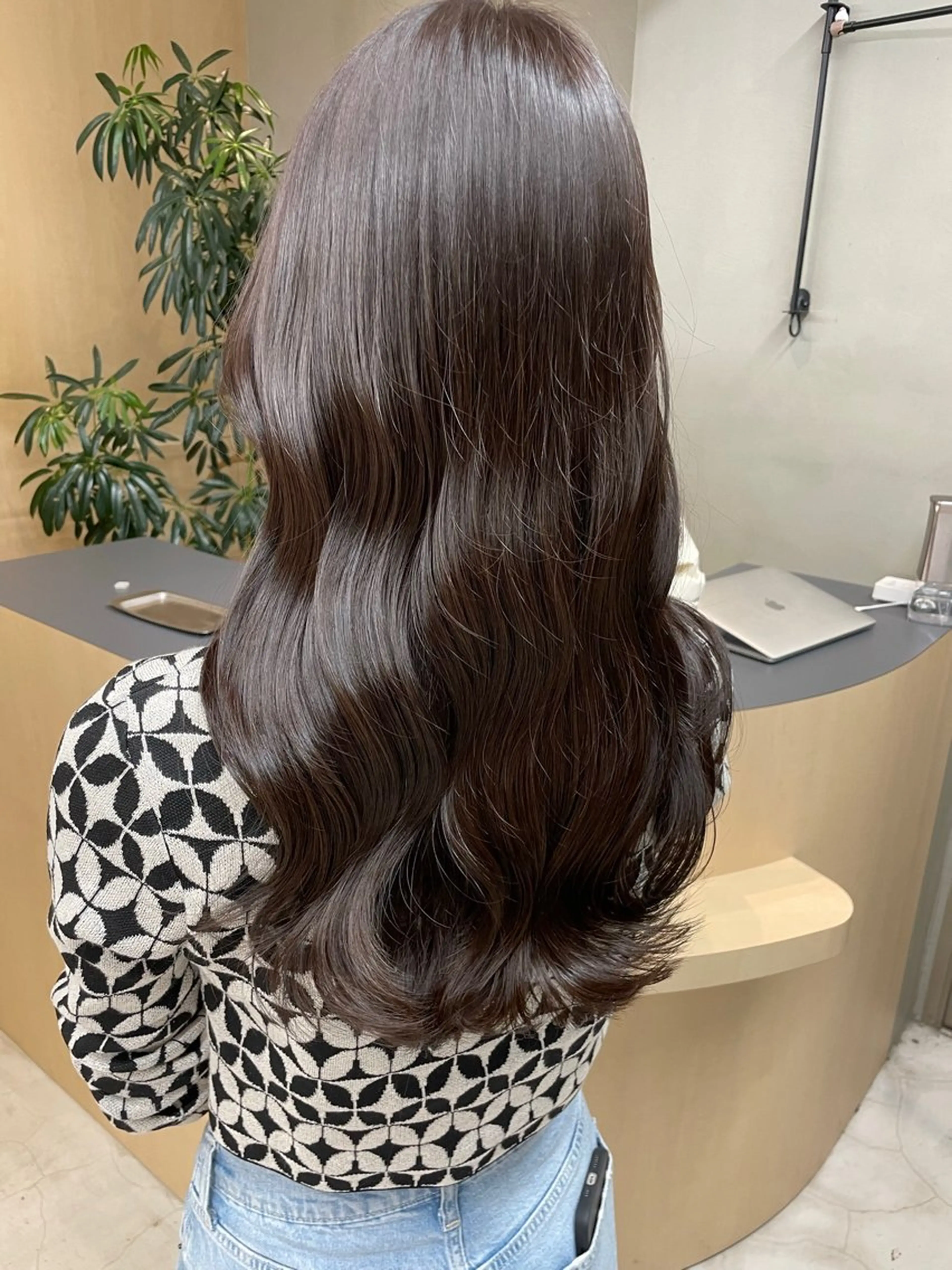 ロング カラー ivy所属・🦋うる艶透明感ヘア 今井達也のヘアスタイル