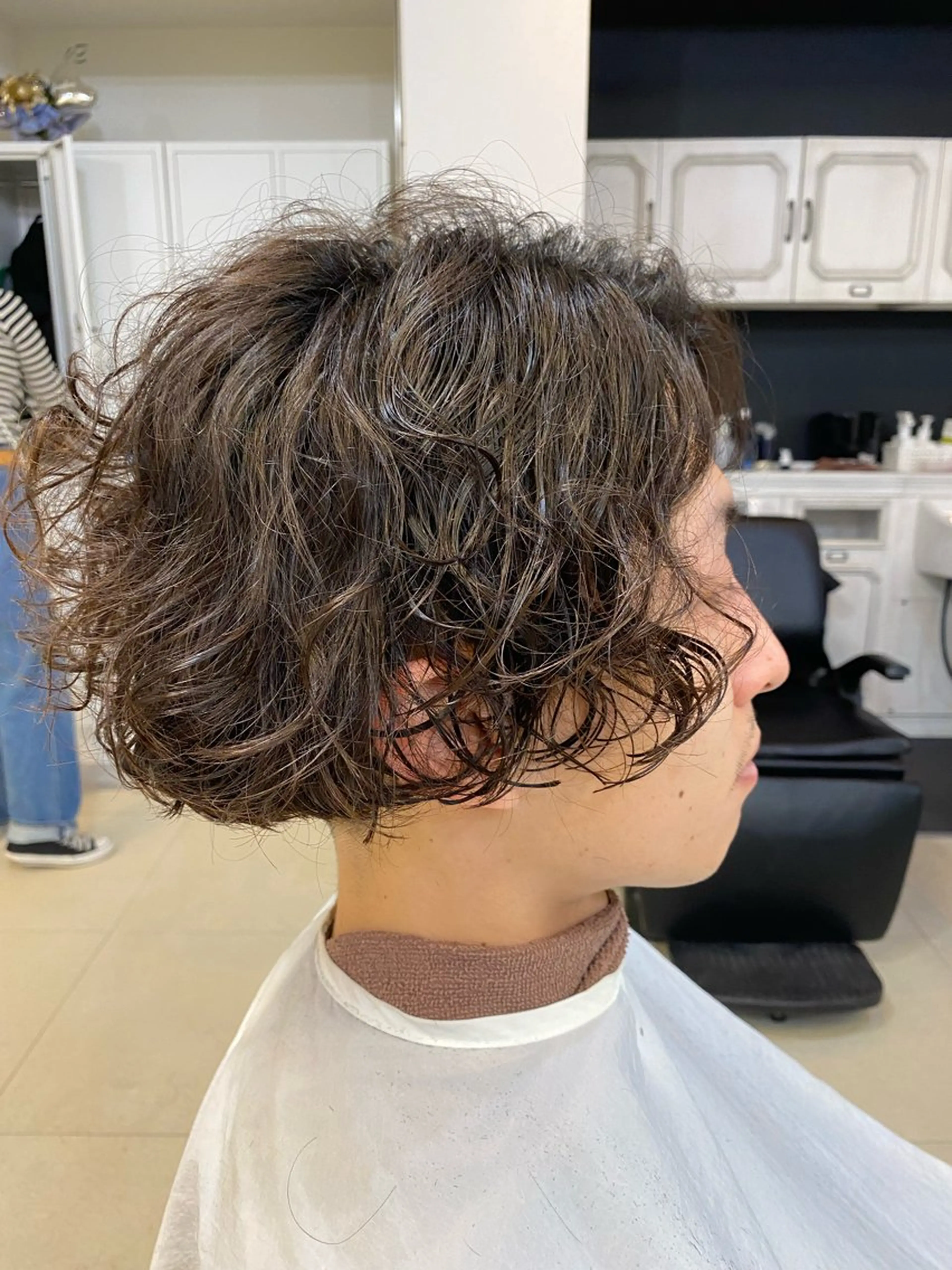 ミディアム メンズ ミディアムパーマ メンズパーマ カット パーマ トリートメント ヘアセット Avalon所属・Hiroshi ヒロシのヘアスタイル
