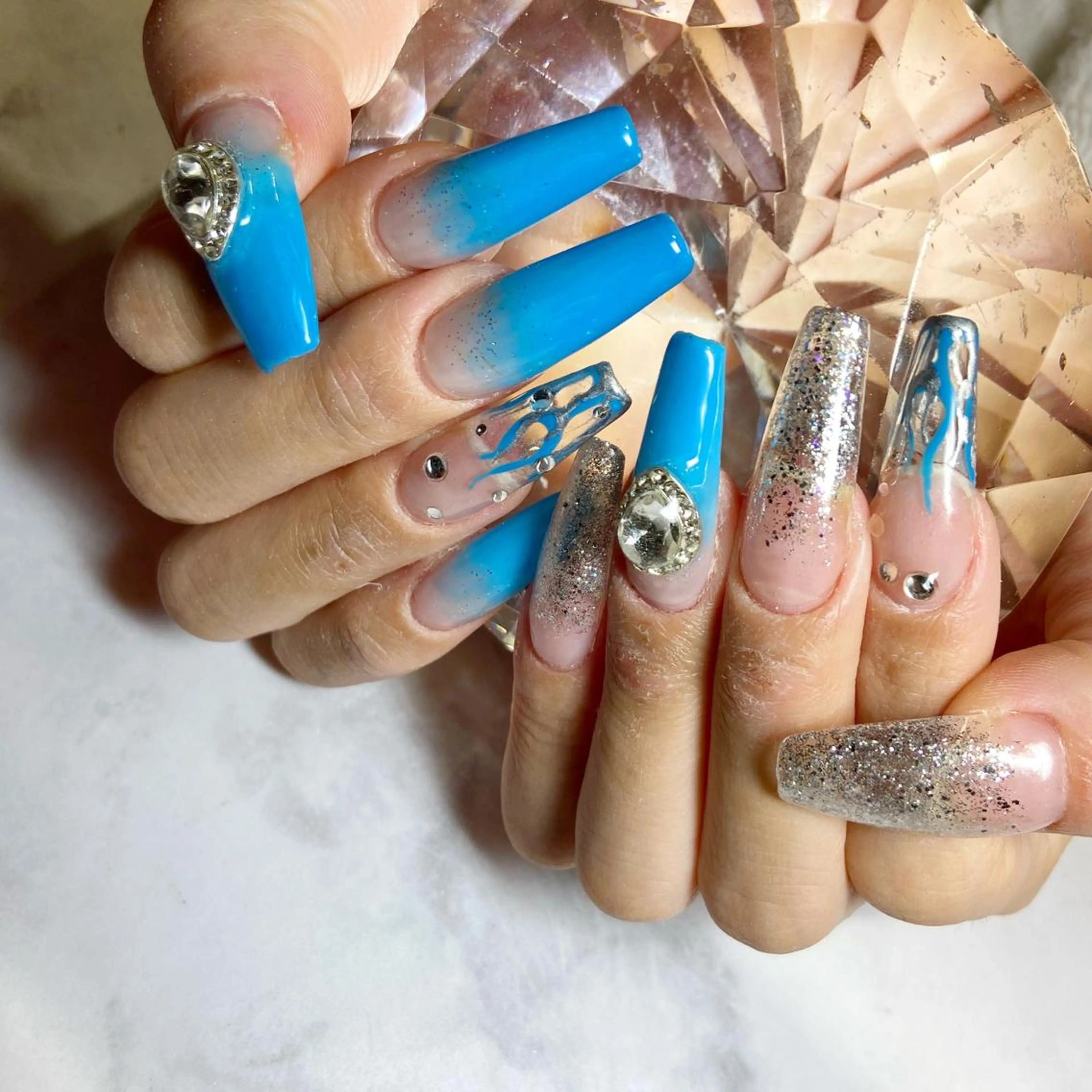 ネイル ロングネイル 持ち込み ハンドネイル YUN 💅のネイルデザイン