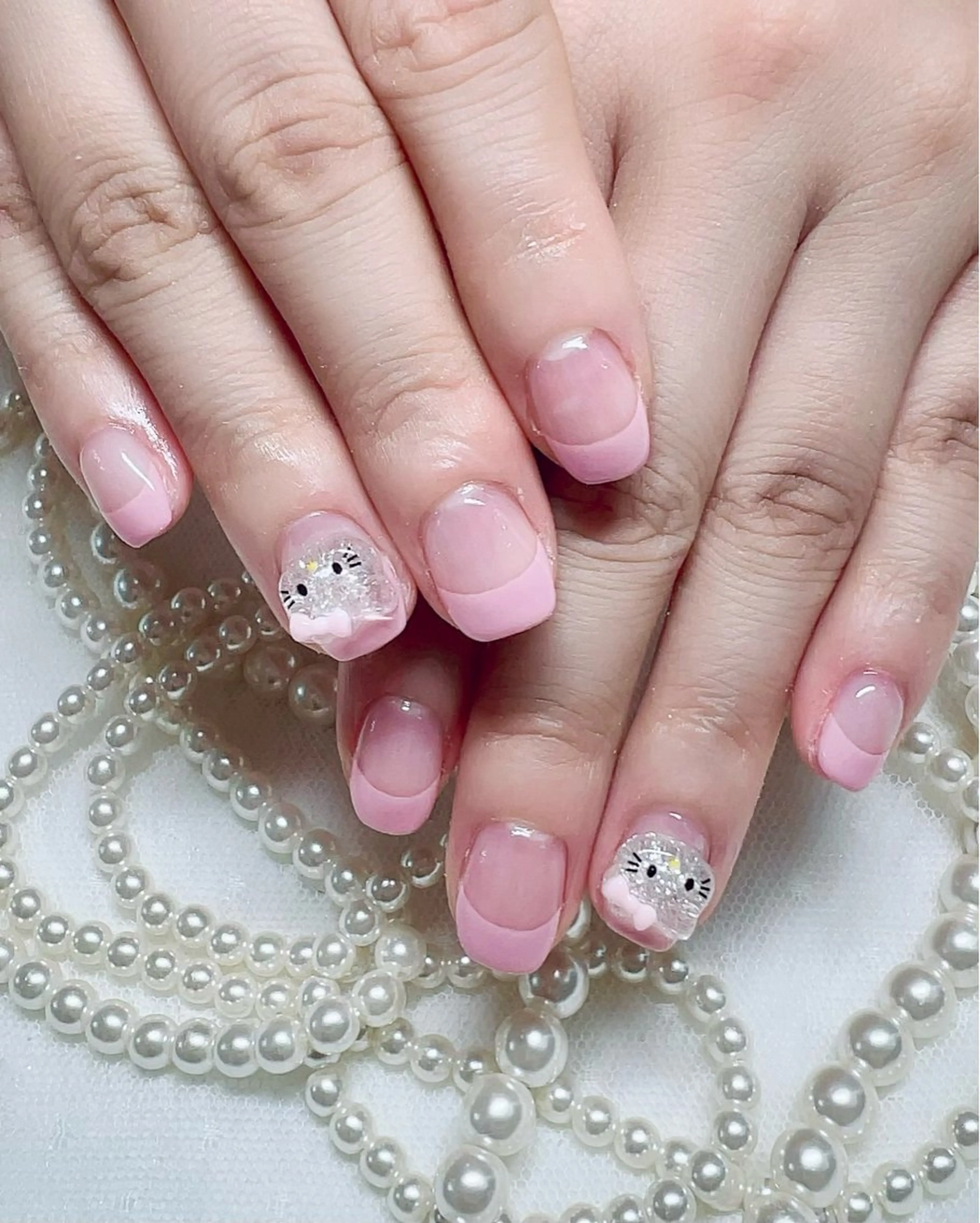 ネイル フレンチネイル ジェルネイル キラキラネイル ニュアンスネイル オフィスネイル ユキカ （ネイリスト）のネイルデザイン