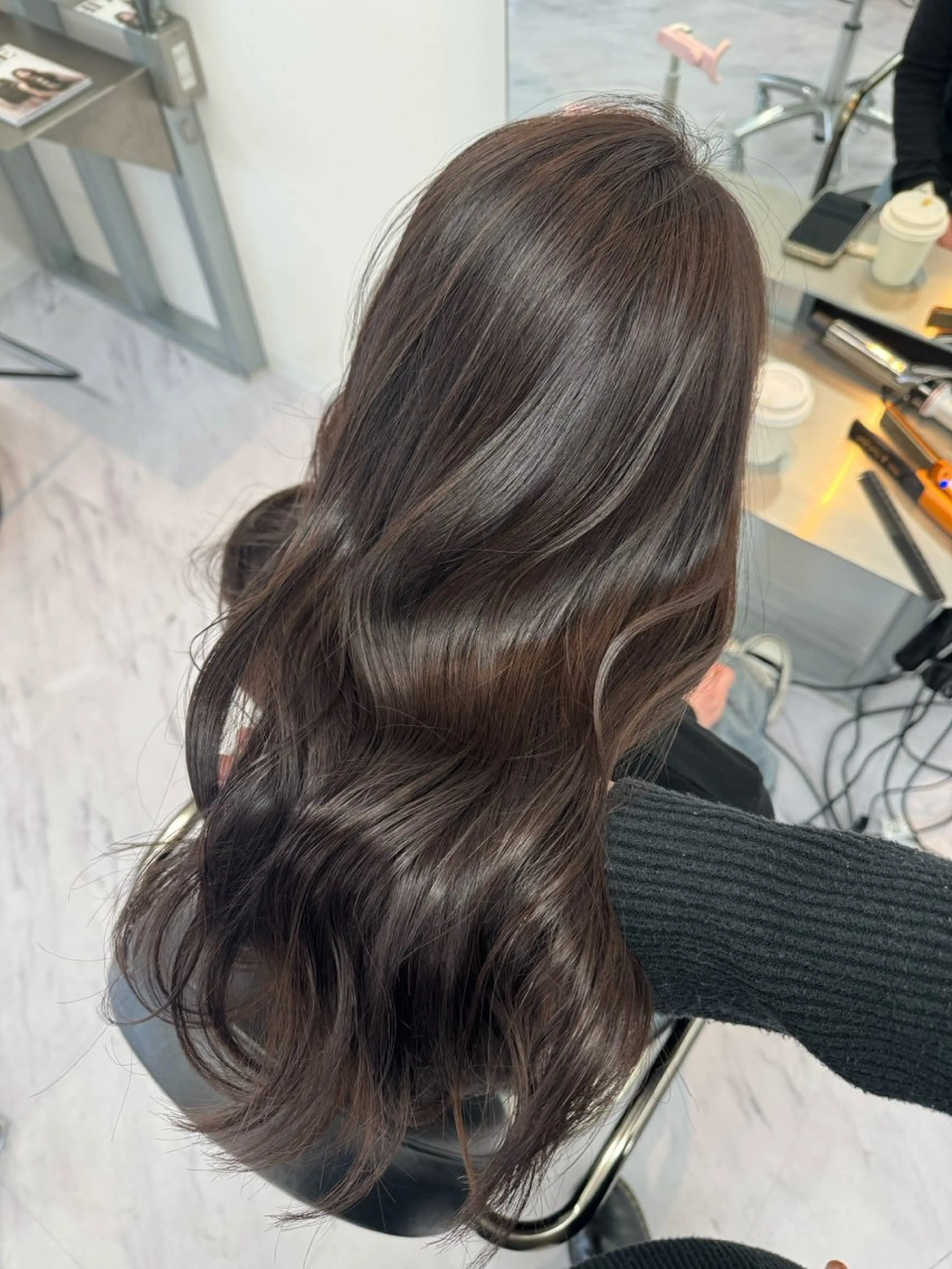 ロング カラー カット ヘアカラー トリートメント RiA/レイヤーカッ ト/ハッシュカットのヘアスタイル