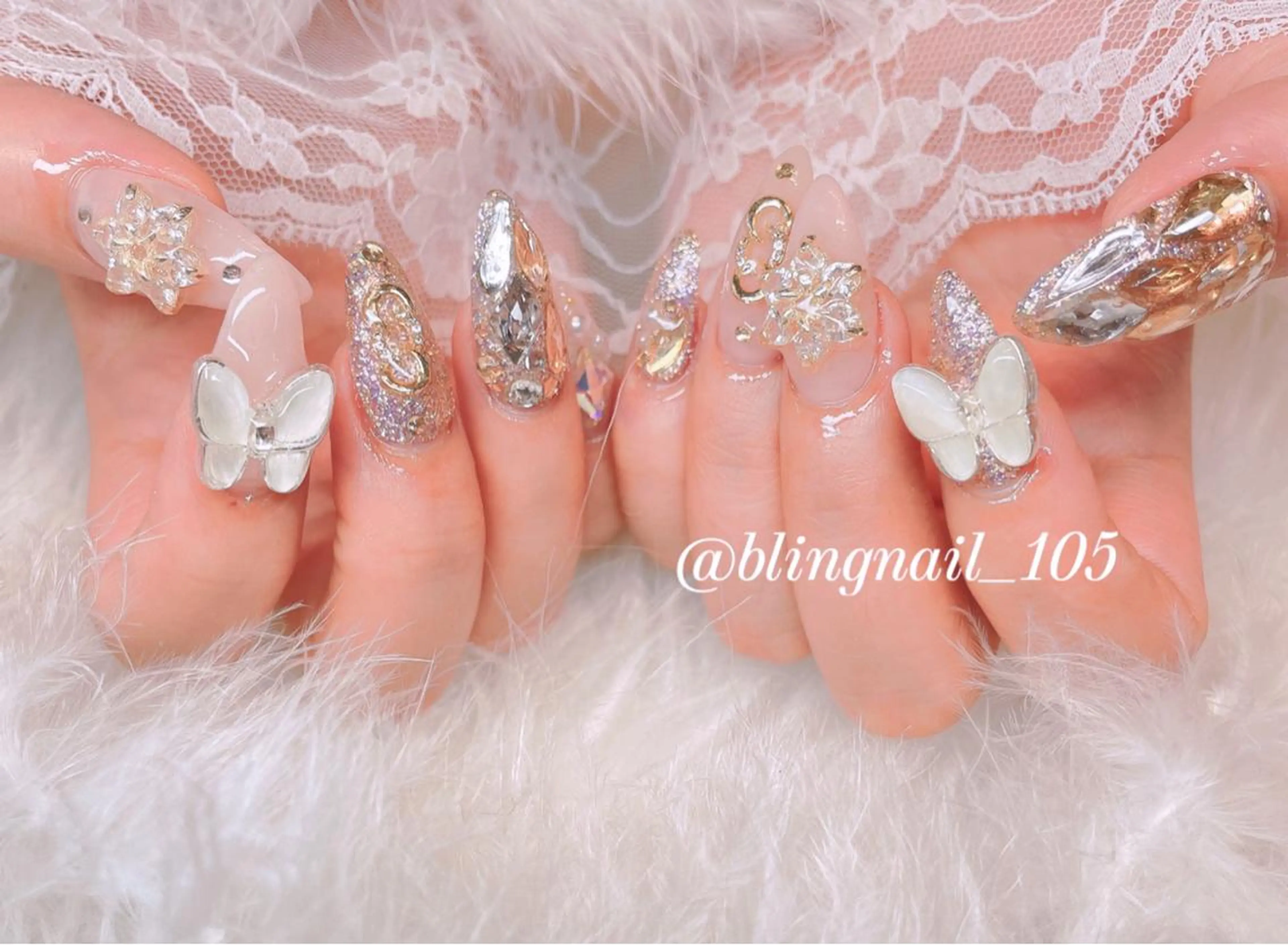 ネイル 23時まで❤︎韓国、 ワンホンネイルのネイルデザイン