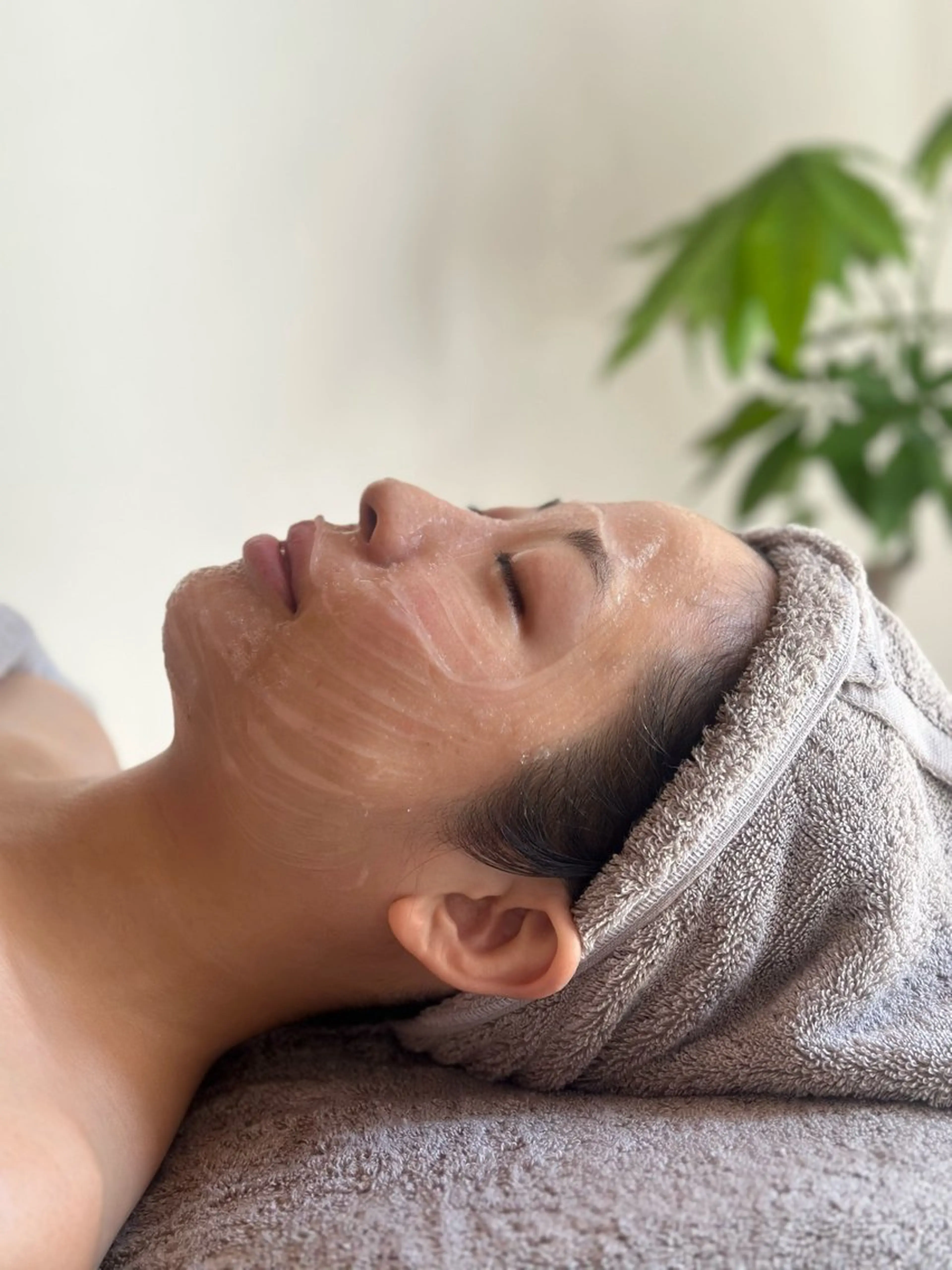 ✨ミニモ限定価格30%オフ✨翌日のメイクが楽しくなるツヤ肌爆誕フェイシャルケア💎の写真