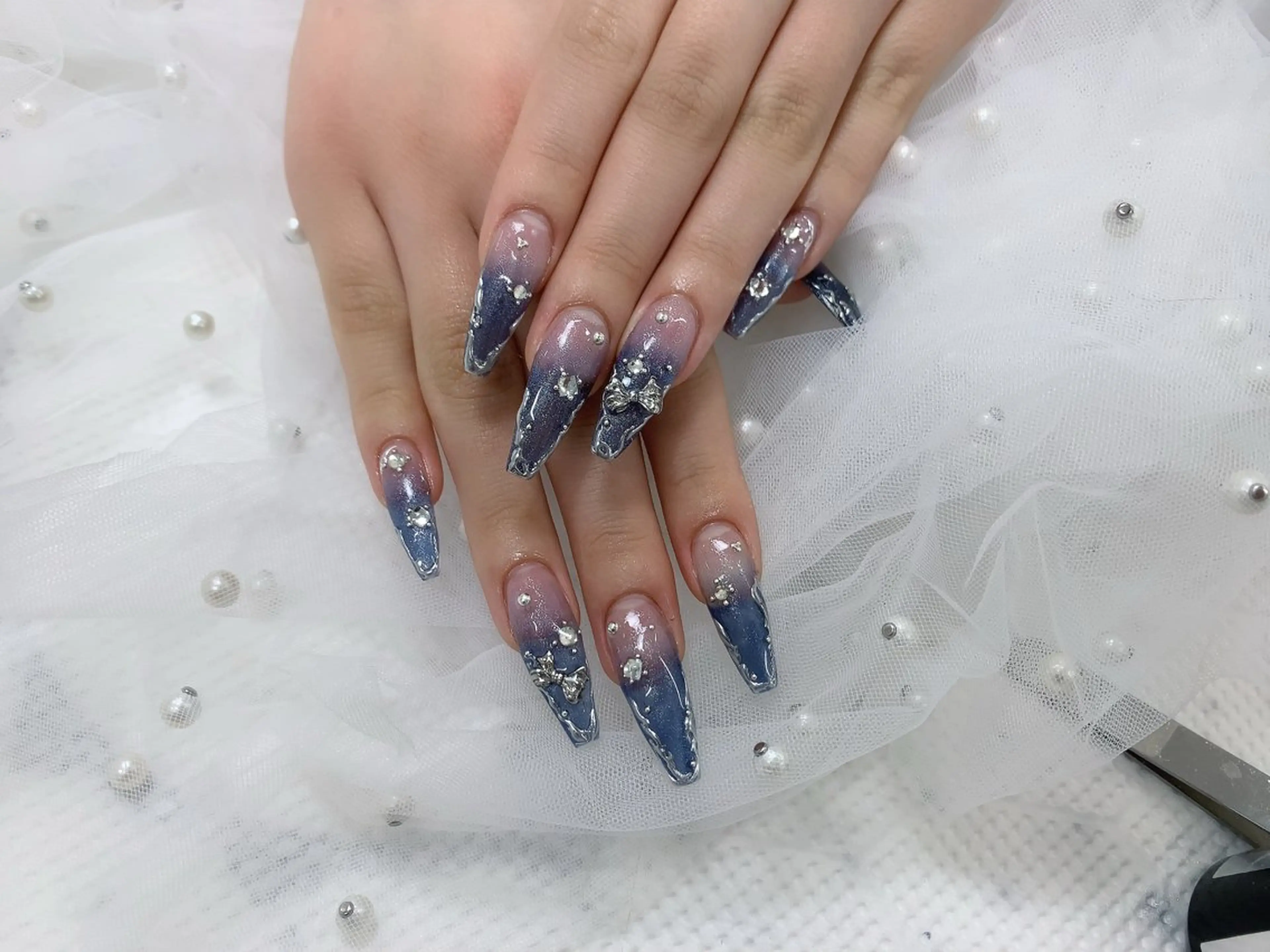 ネイル Miouミオン ネイルサロンのネイルデザイン