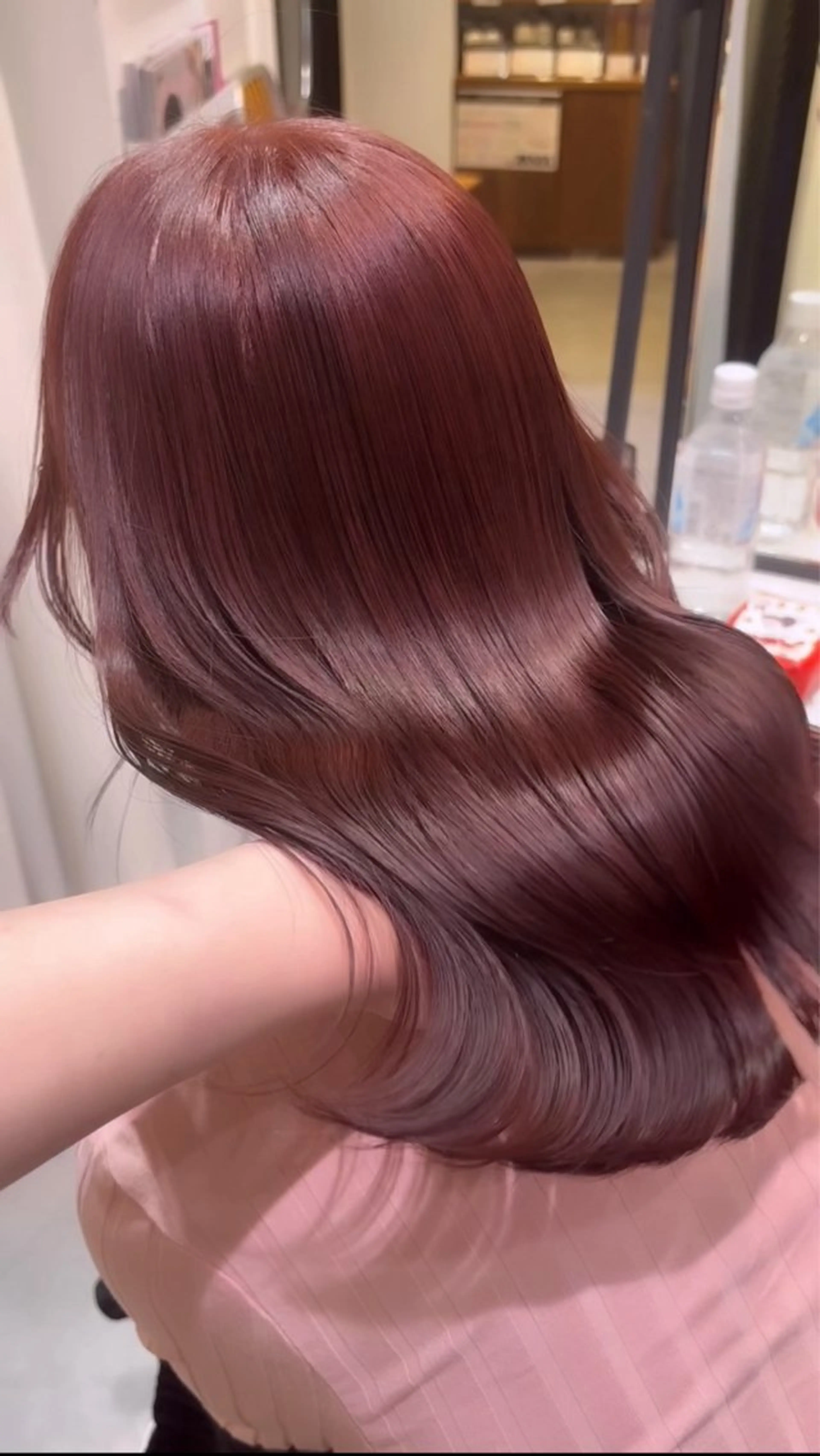 ロング カラー ブリーチ ダブルカラー ブリーチなしカラー レッドカラー ‎Lby home 🪽mikuのヘアスタイル