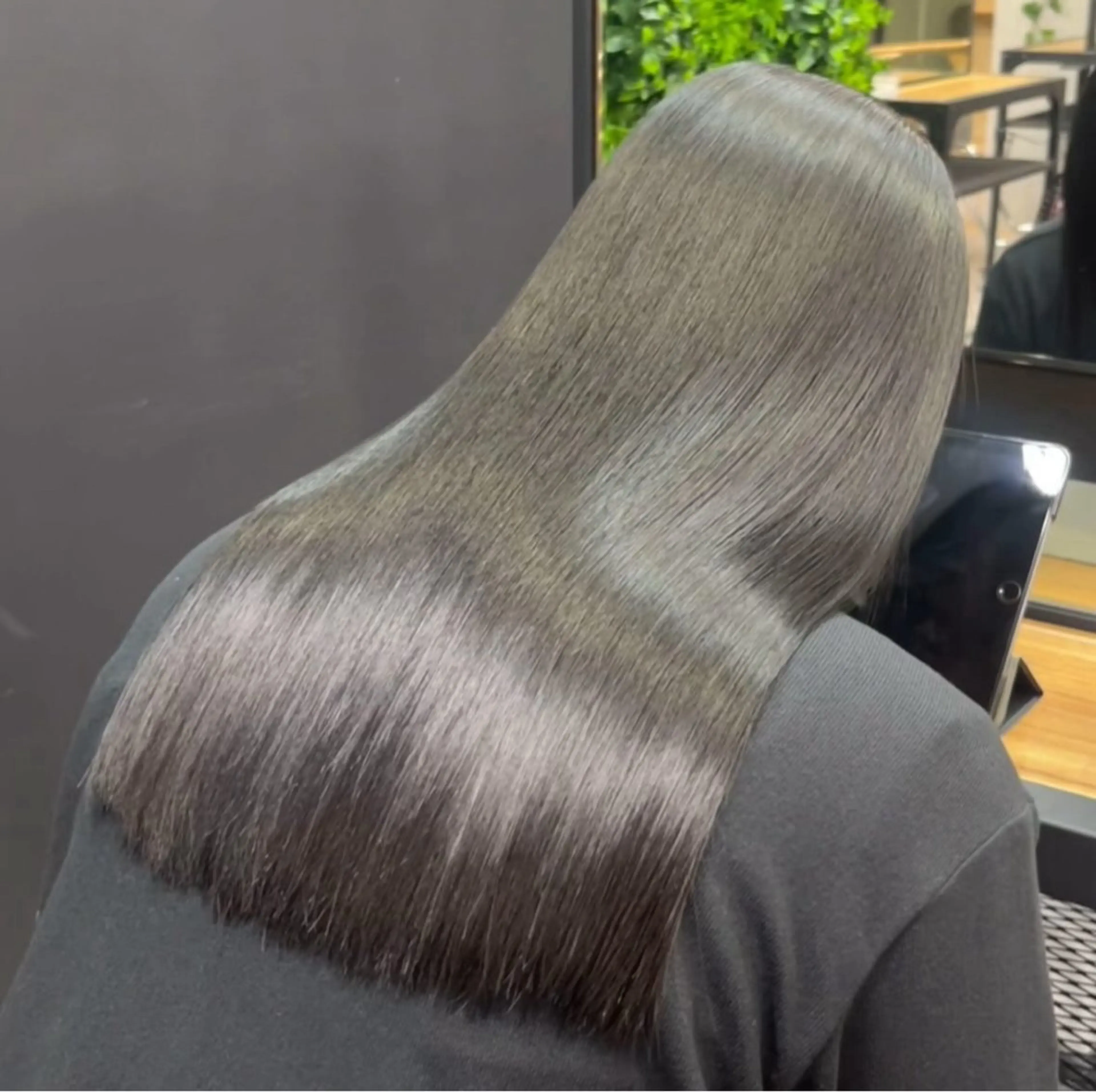 縮毛矯正+髪質改善の写真