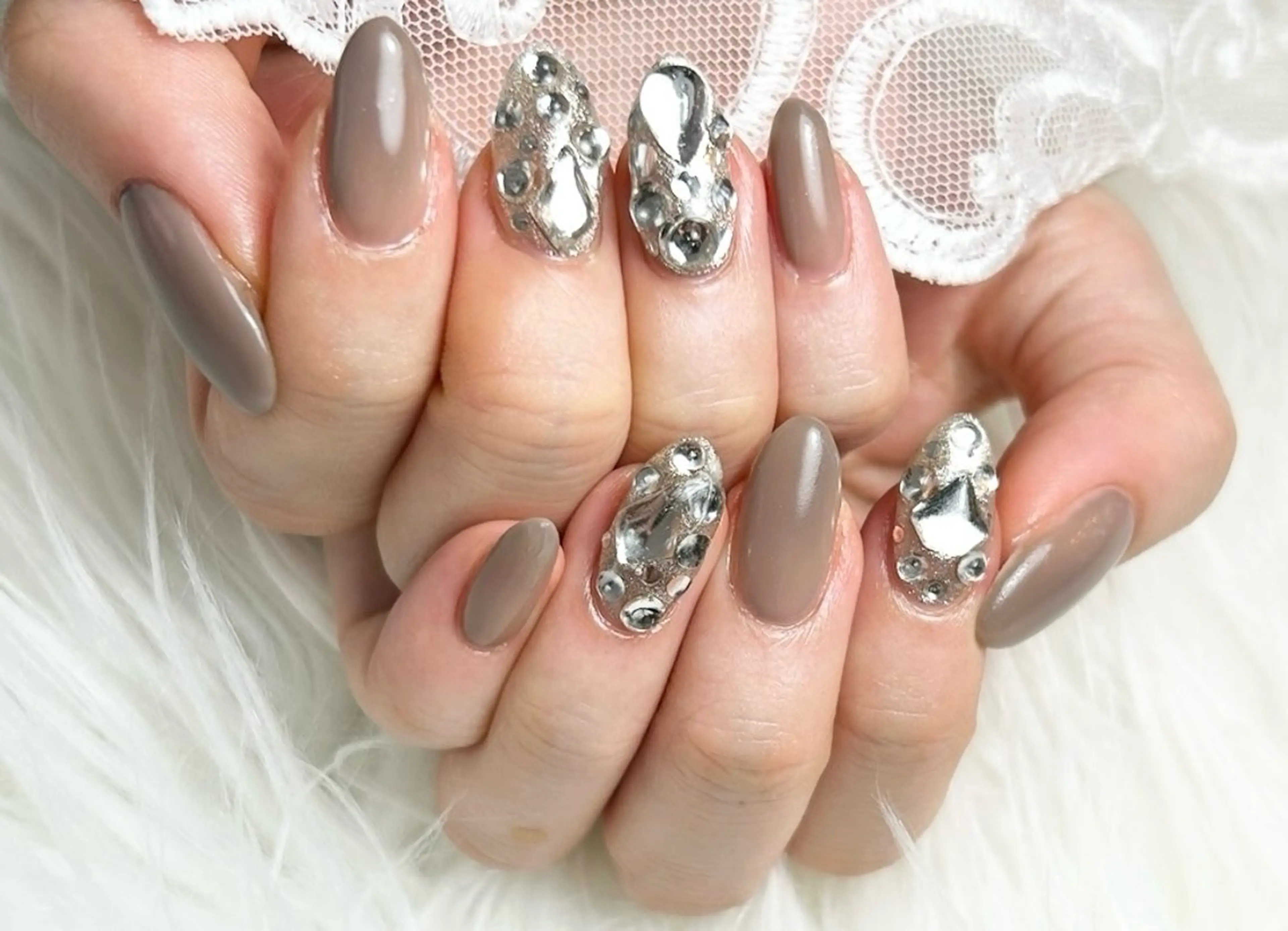 ネイル ラメ(グリッター) ストーンネイル NAIL ENVYのネイルデザイン