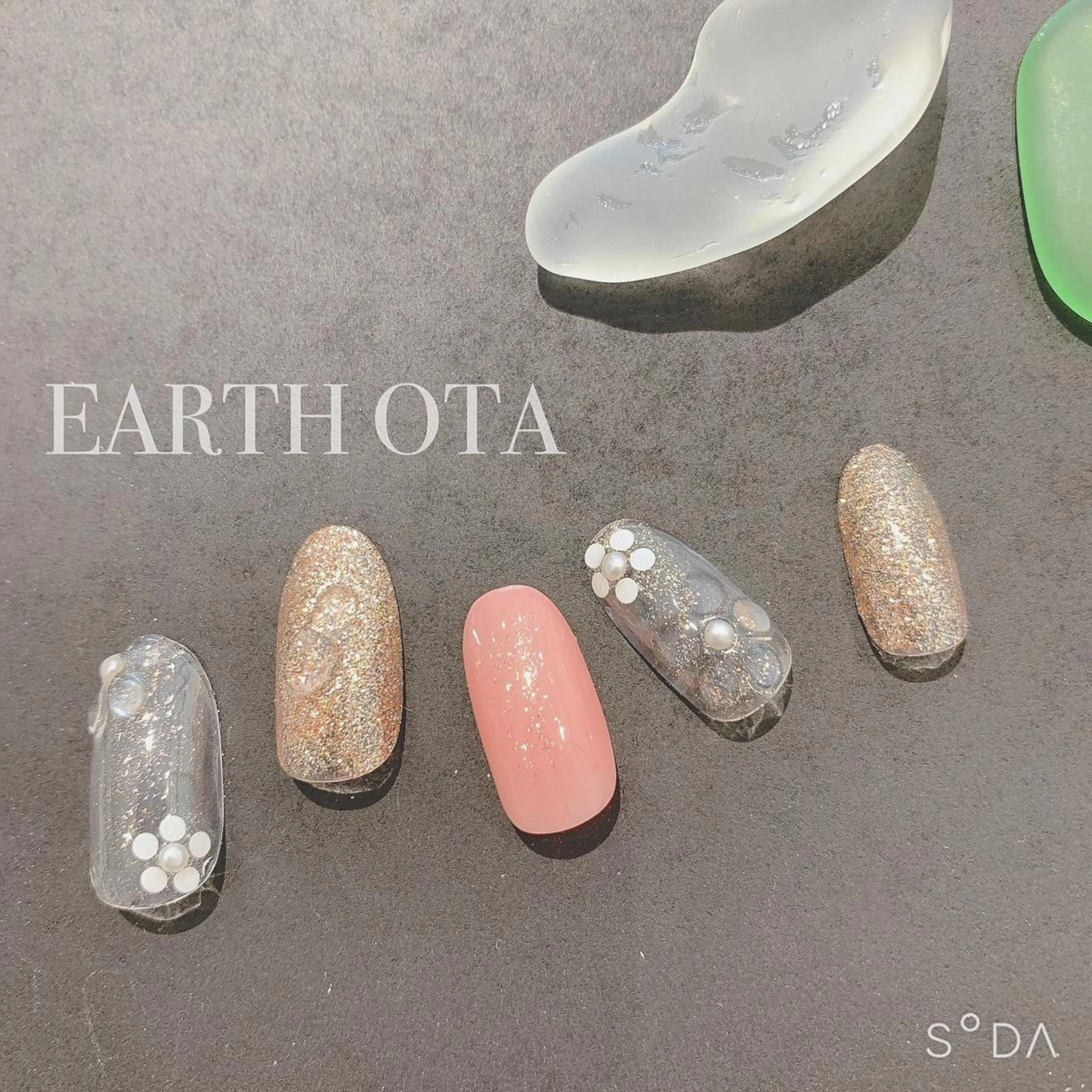 ネイル Rena colore'のネイルデザイン