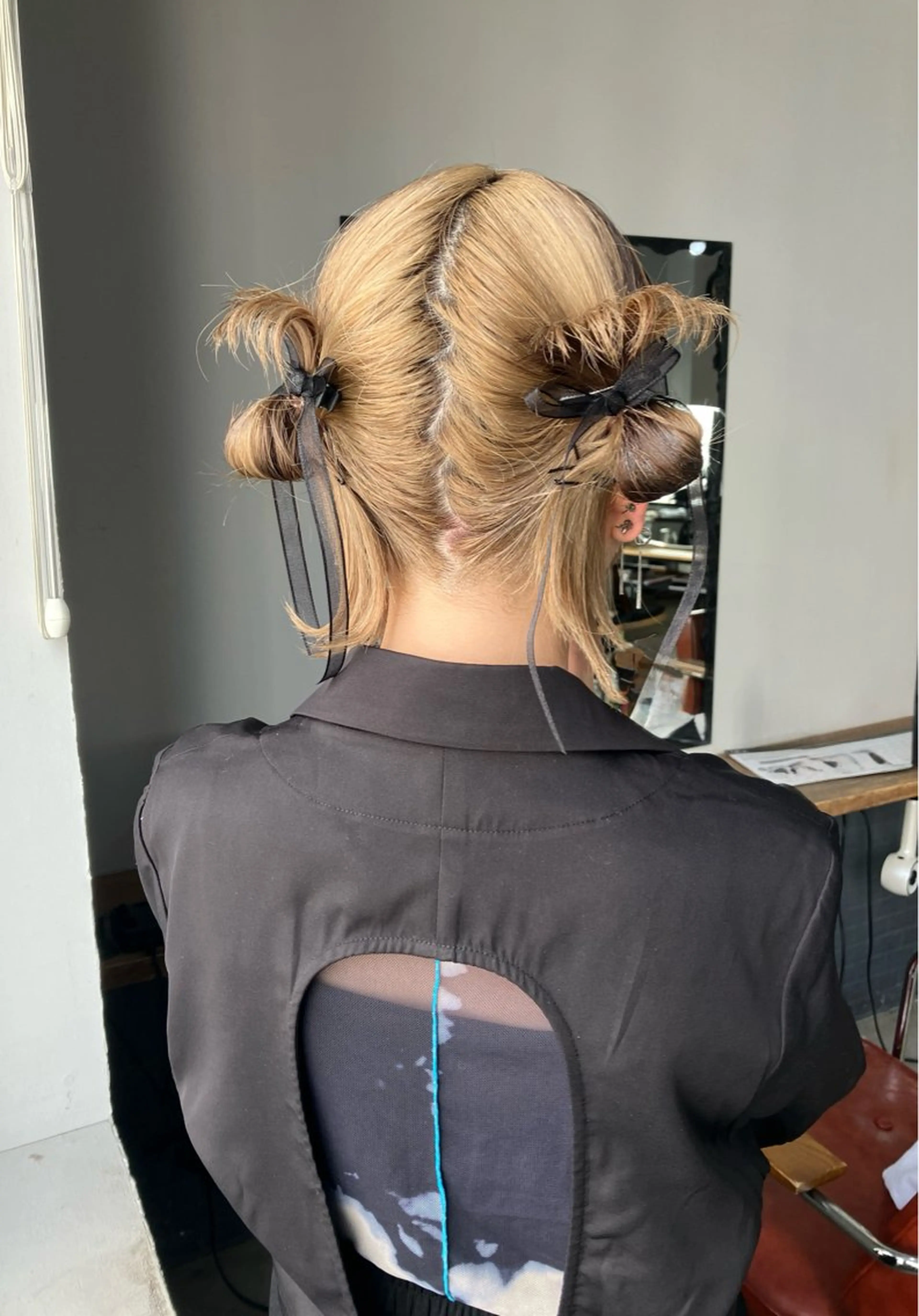 セミロング ヘアアレンジ くびれヘア 顔まわりレイヤー 顔周りカット 髪質改善 レイヤーカット SEIRA🤍 レイヤーカットのヘアスタイル