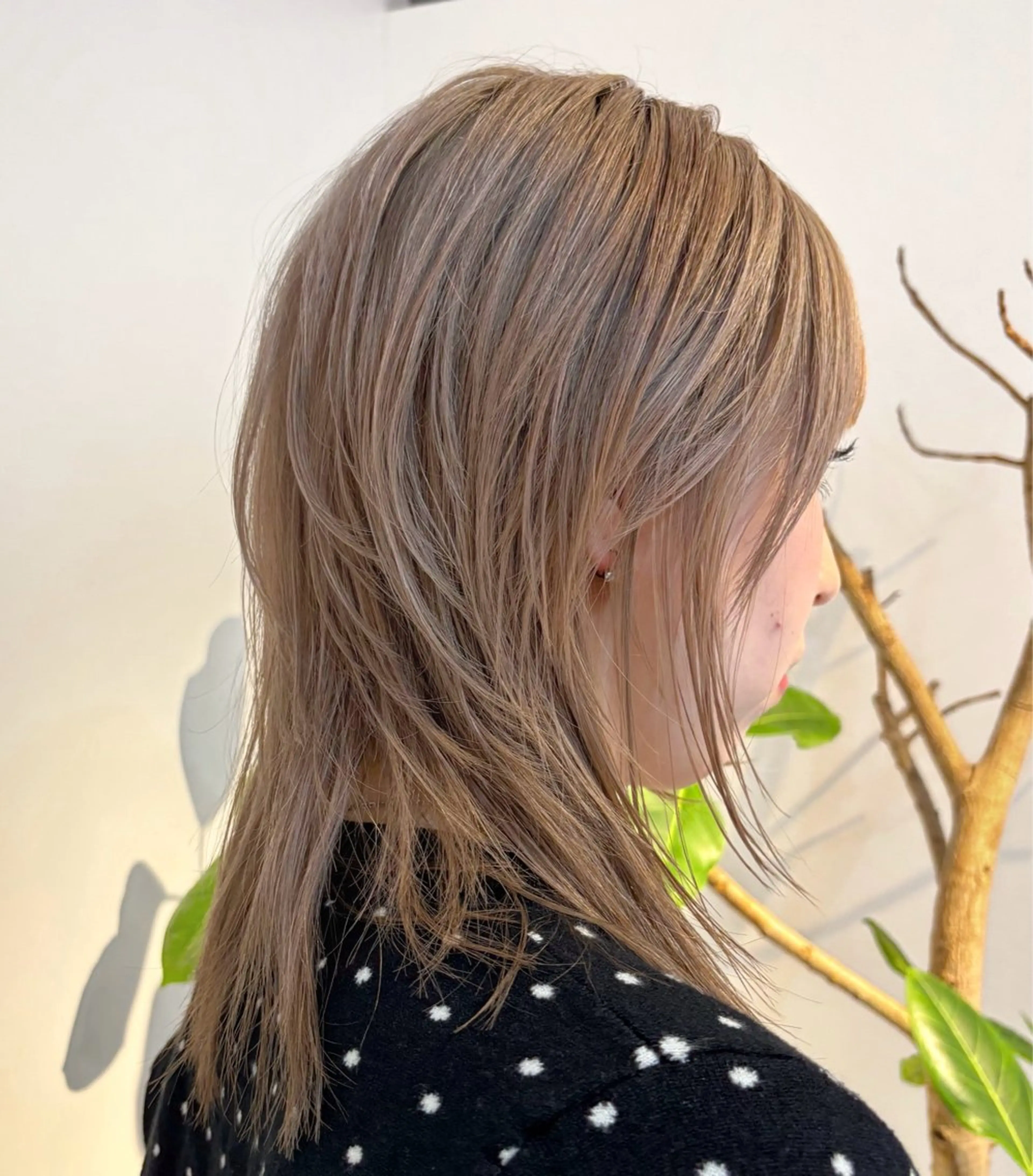 ミディアム ハッシュカット カット 重里 瑠花のヘアスタイル