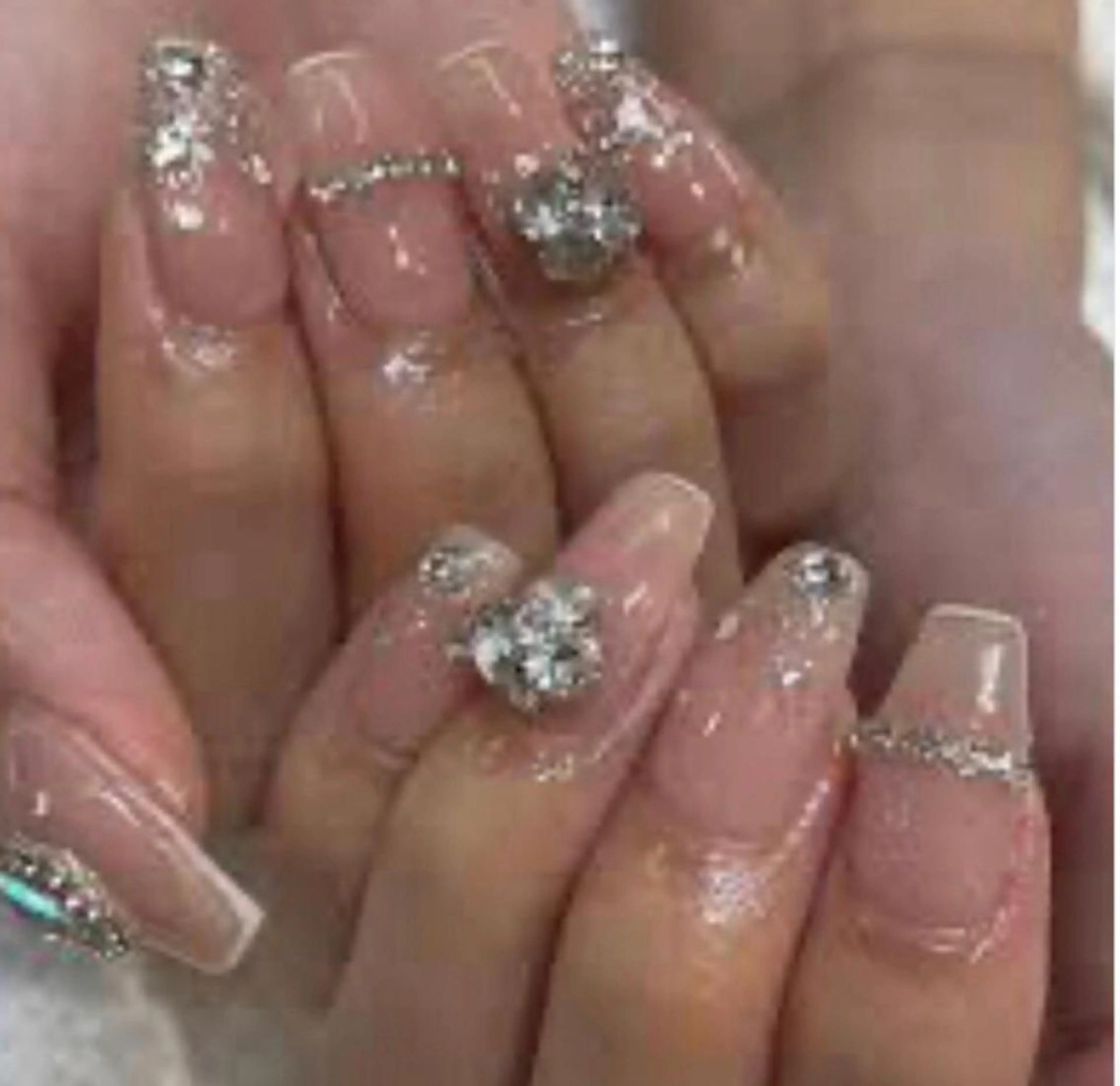 ネイル オーロラネイル べっ甲ネイル クリアネイル 氷ネイル・うるうるネイル 韓国ネイル ネイルサロン KARIのネイルデザイン