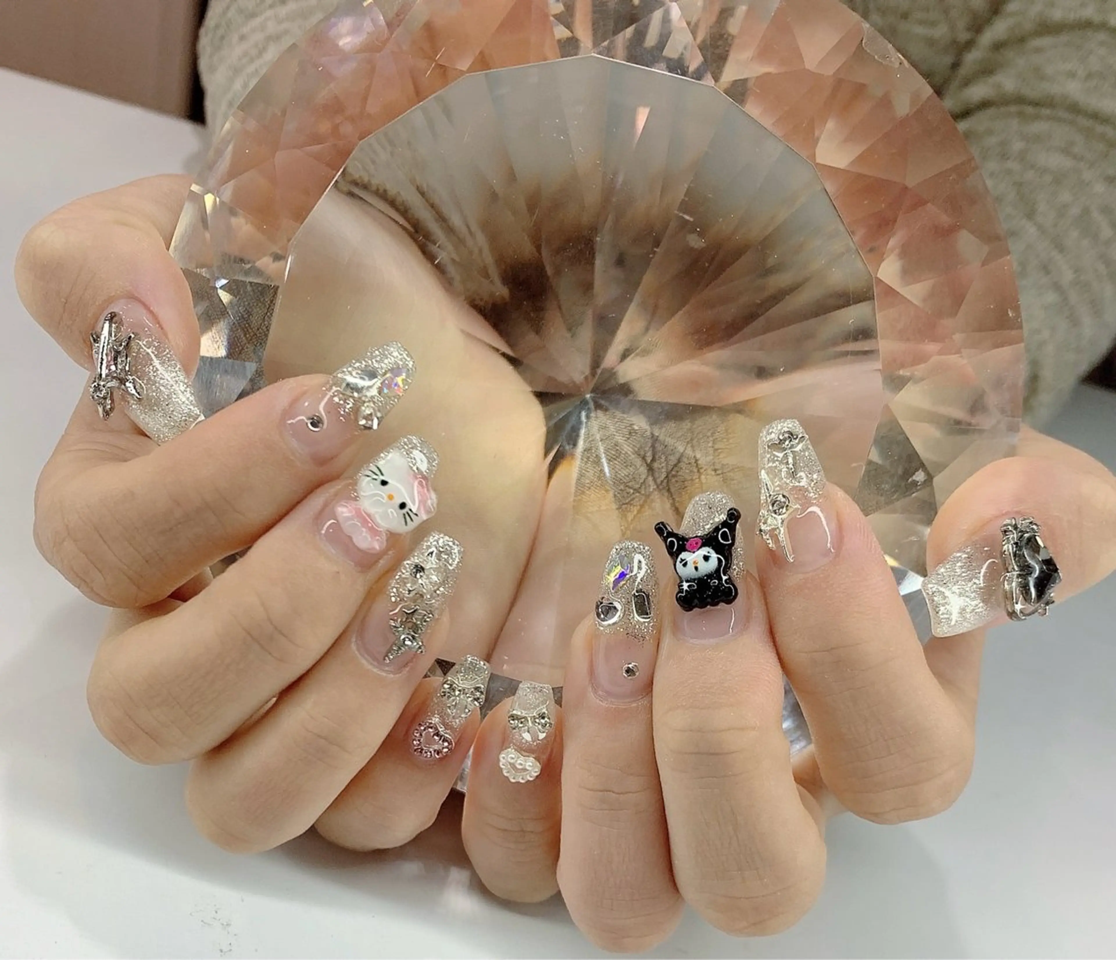 ネイル LoaChaton kaeのネイルデザイン